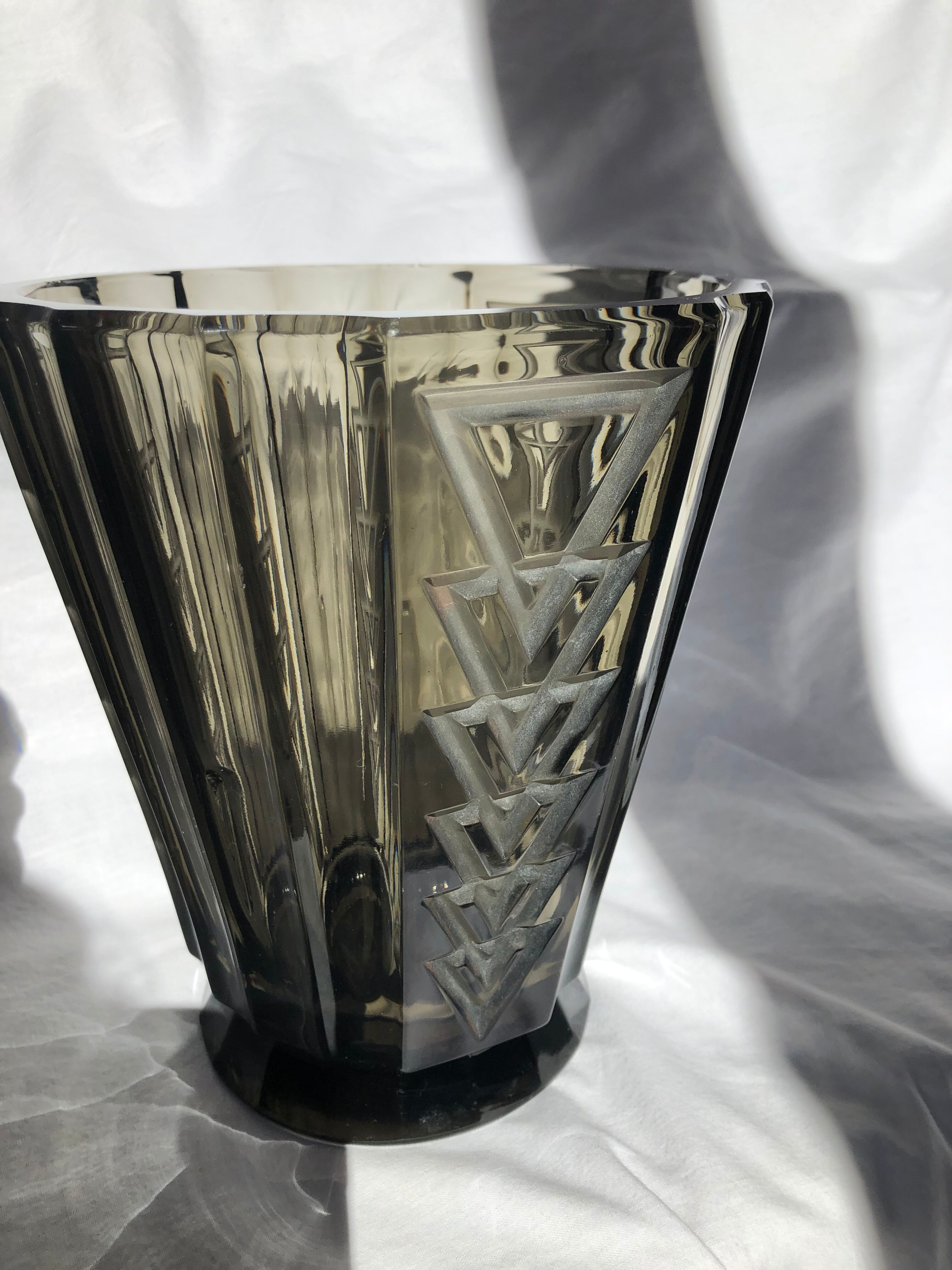 Vase art deco flanelle