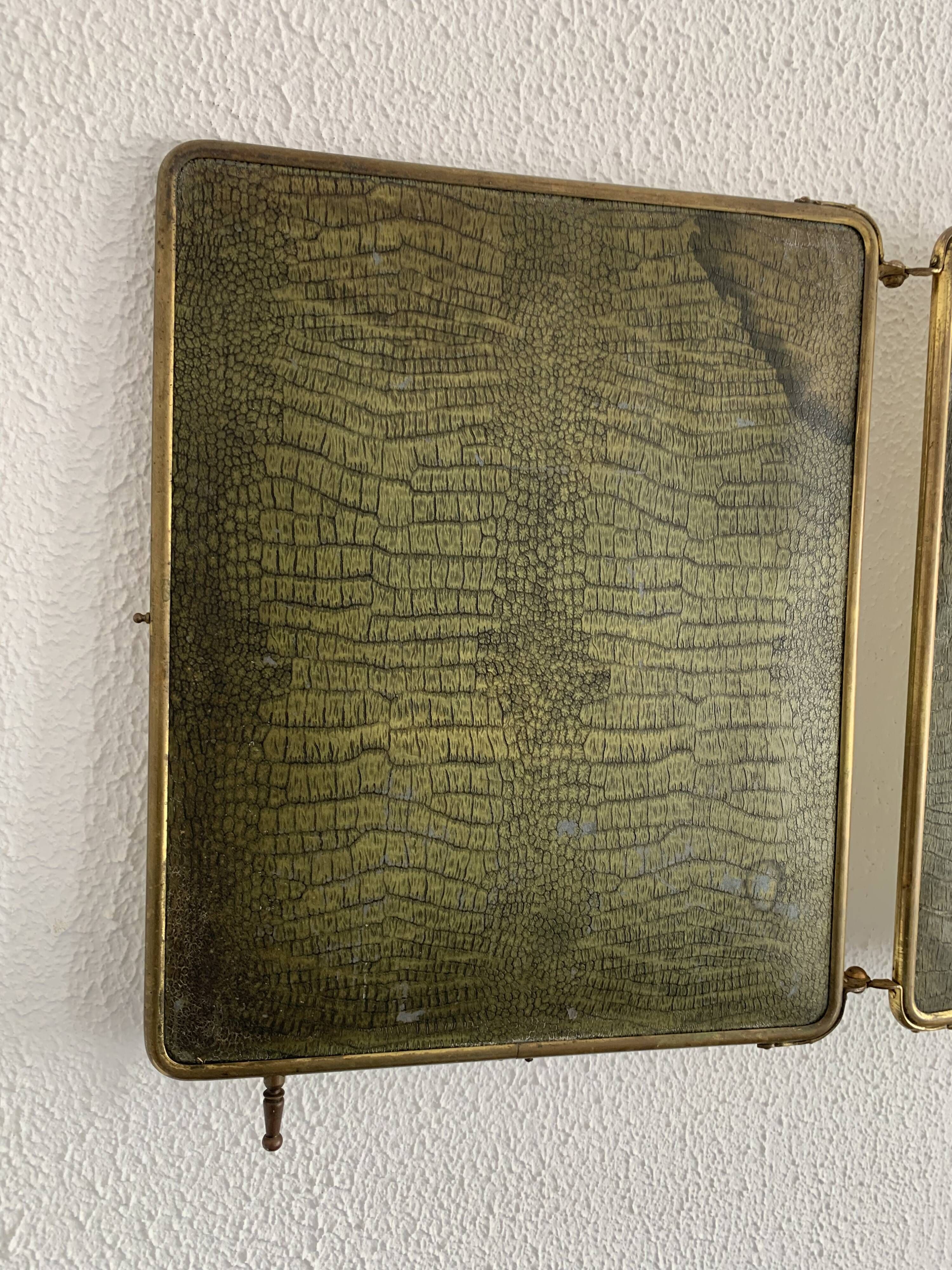 Vintage 1920s triptych barber mirror in gold with green crocodile effect - 37 x 87.