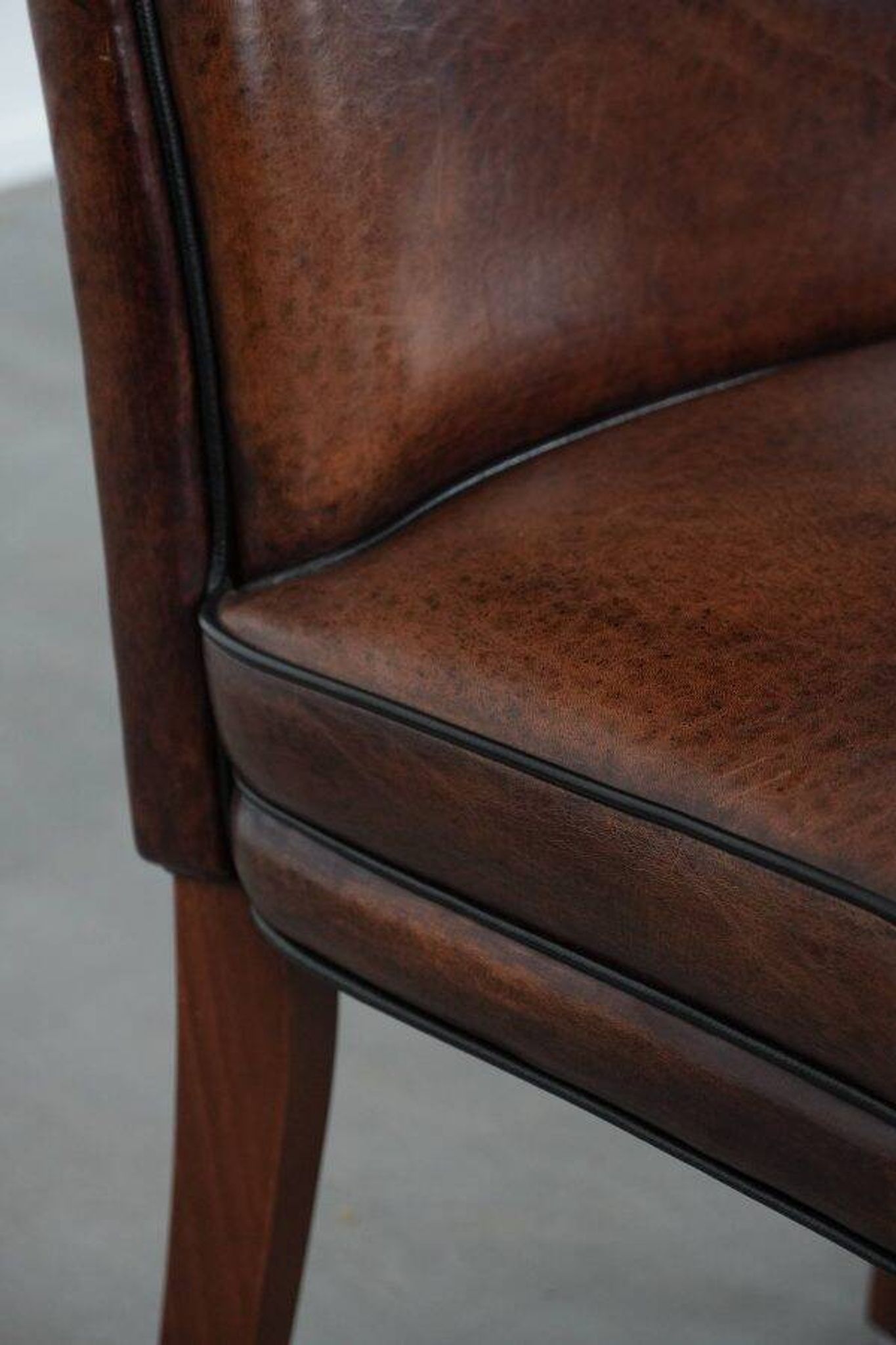 Comfortable set of 2 sheep leather dining chairs with character