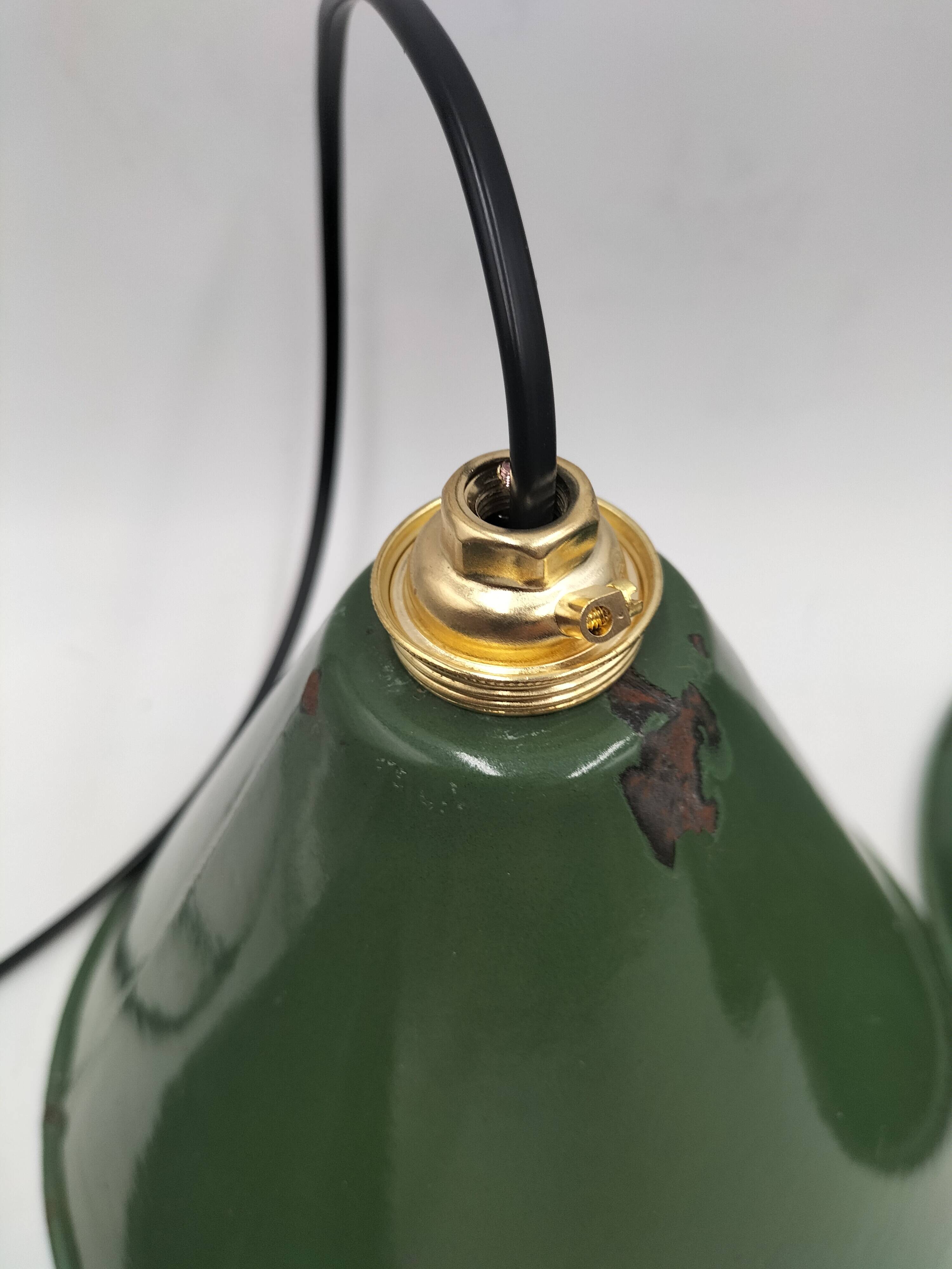 Enamelled sheet metal cone suspensions