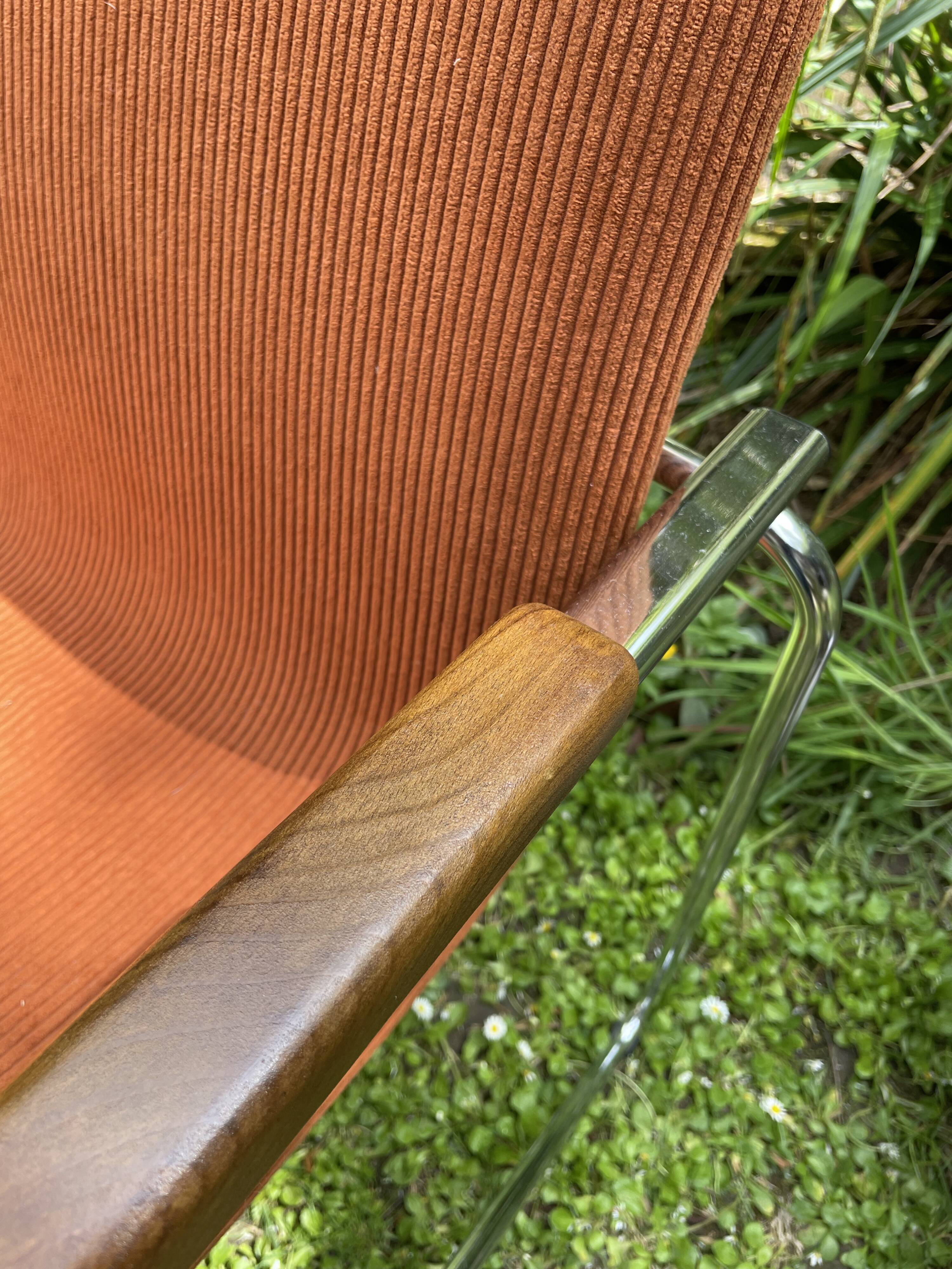 Paire de fauteuils année 70 métal chromé