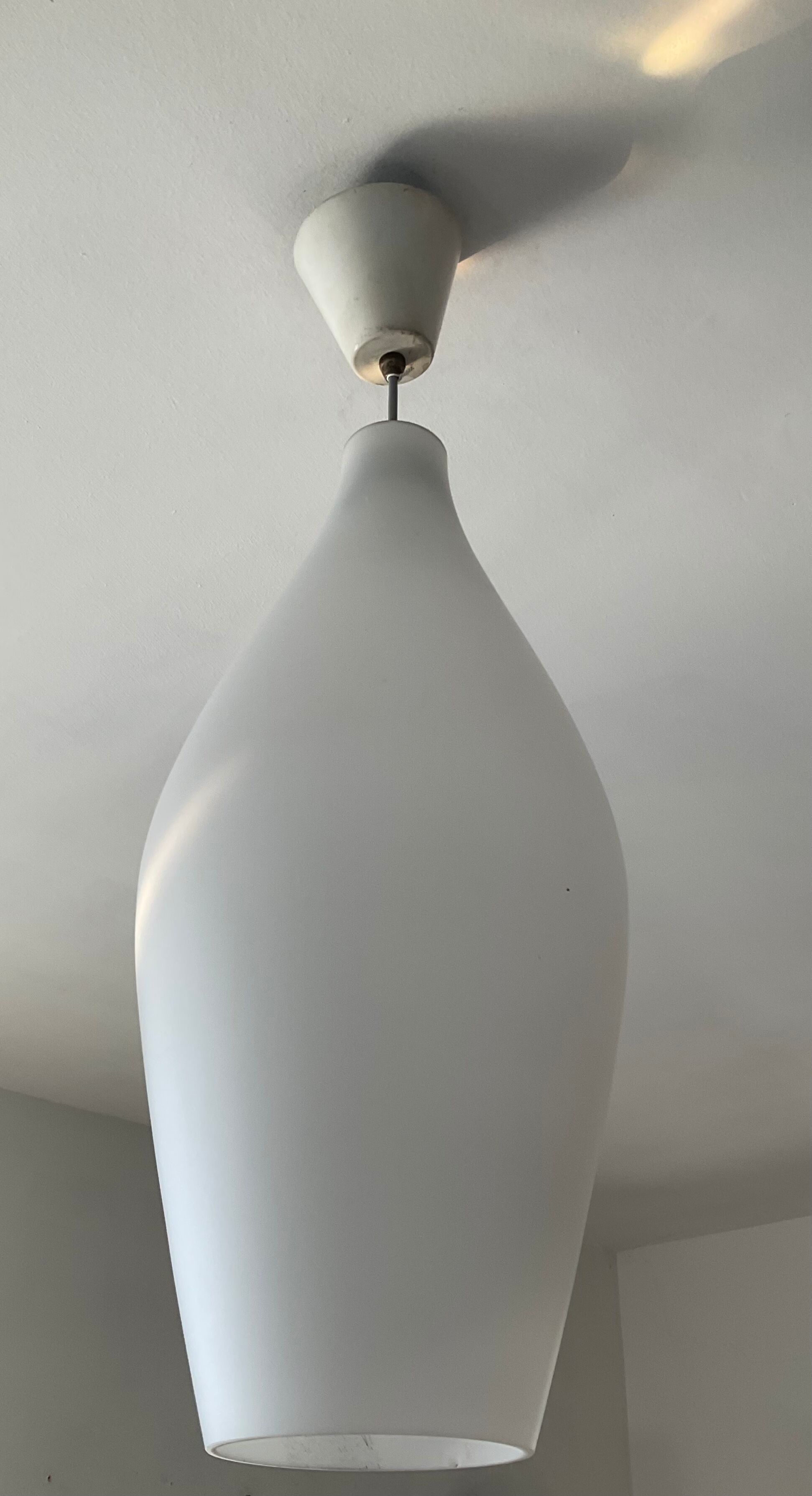 Opaline suspension from the 60s