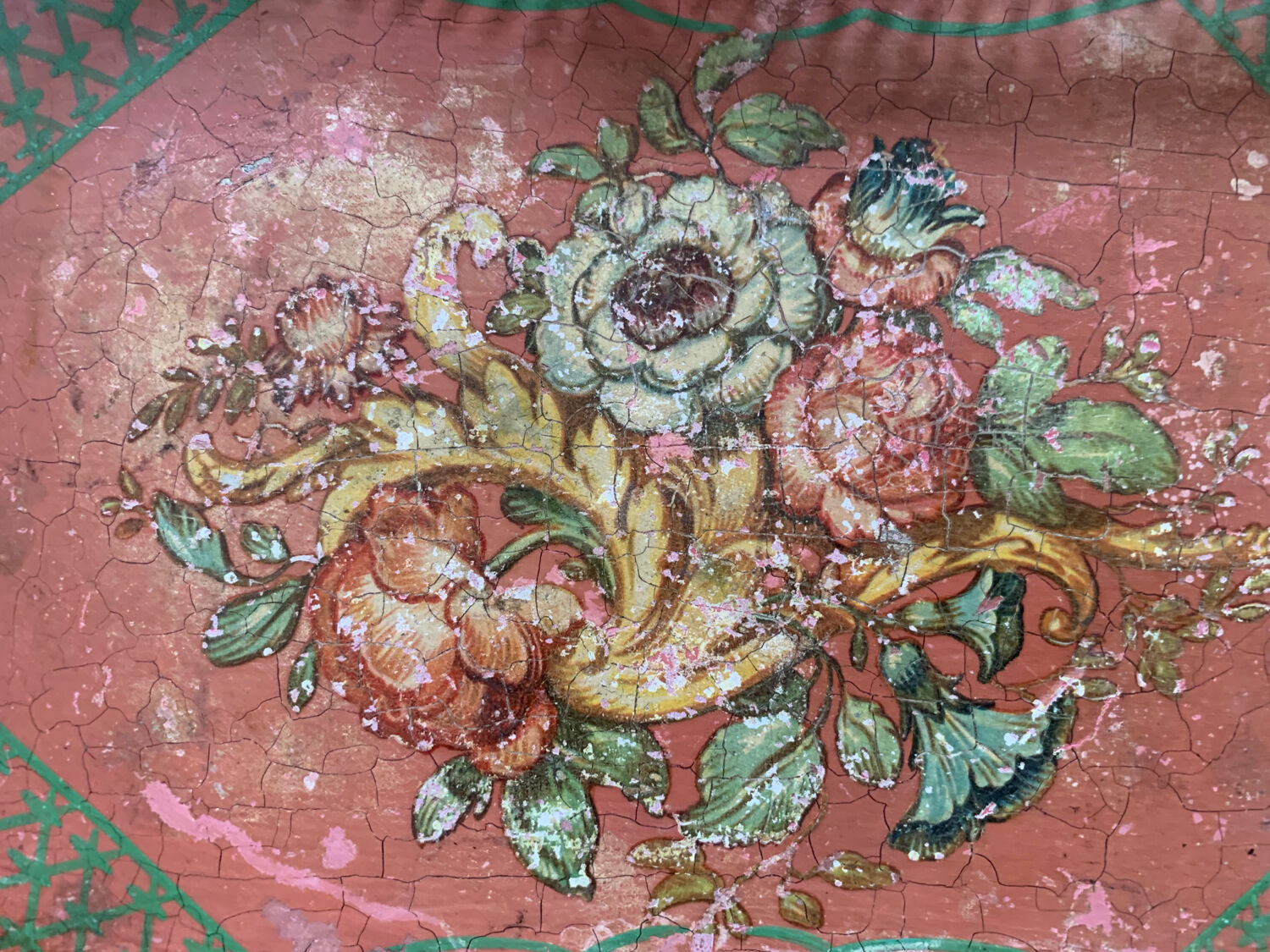 Small decorated tin tray