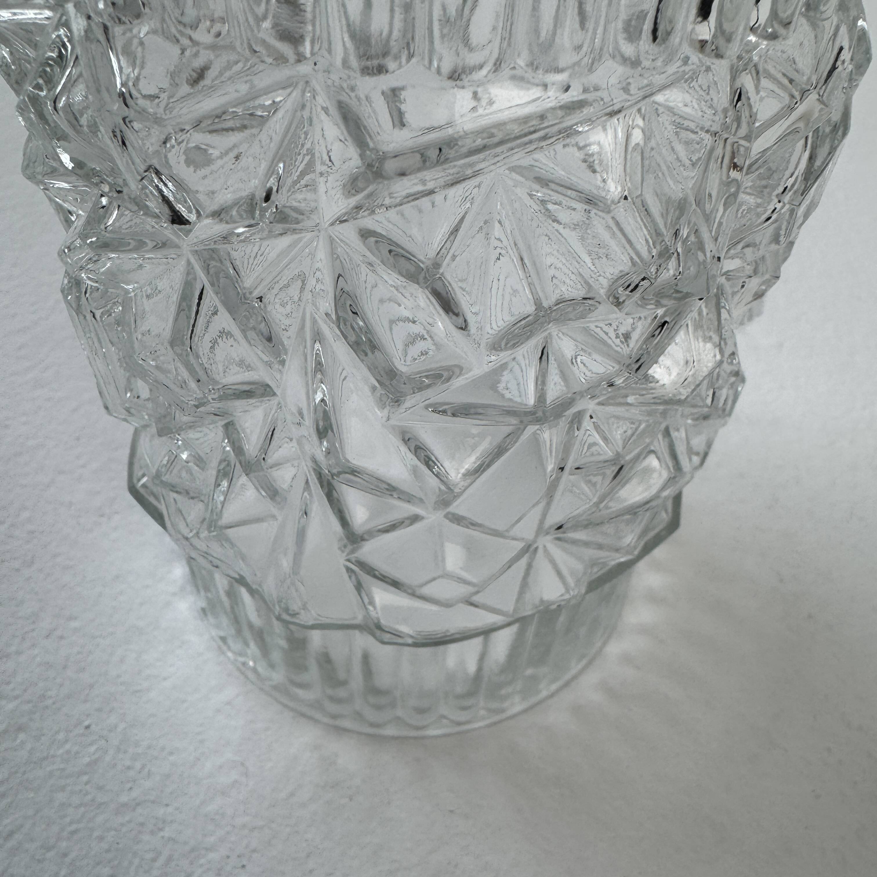 Paire d’anciennes suspensions en verre vintage