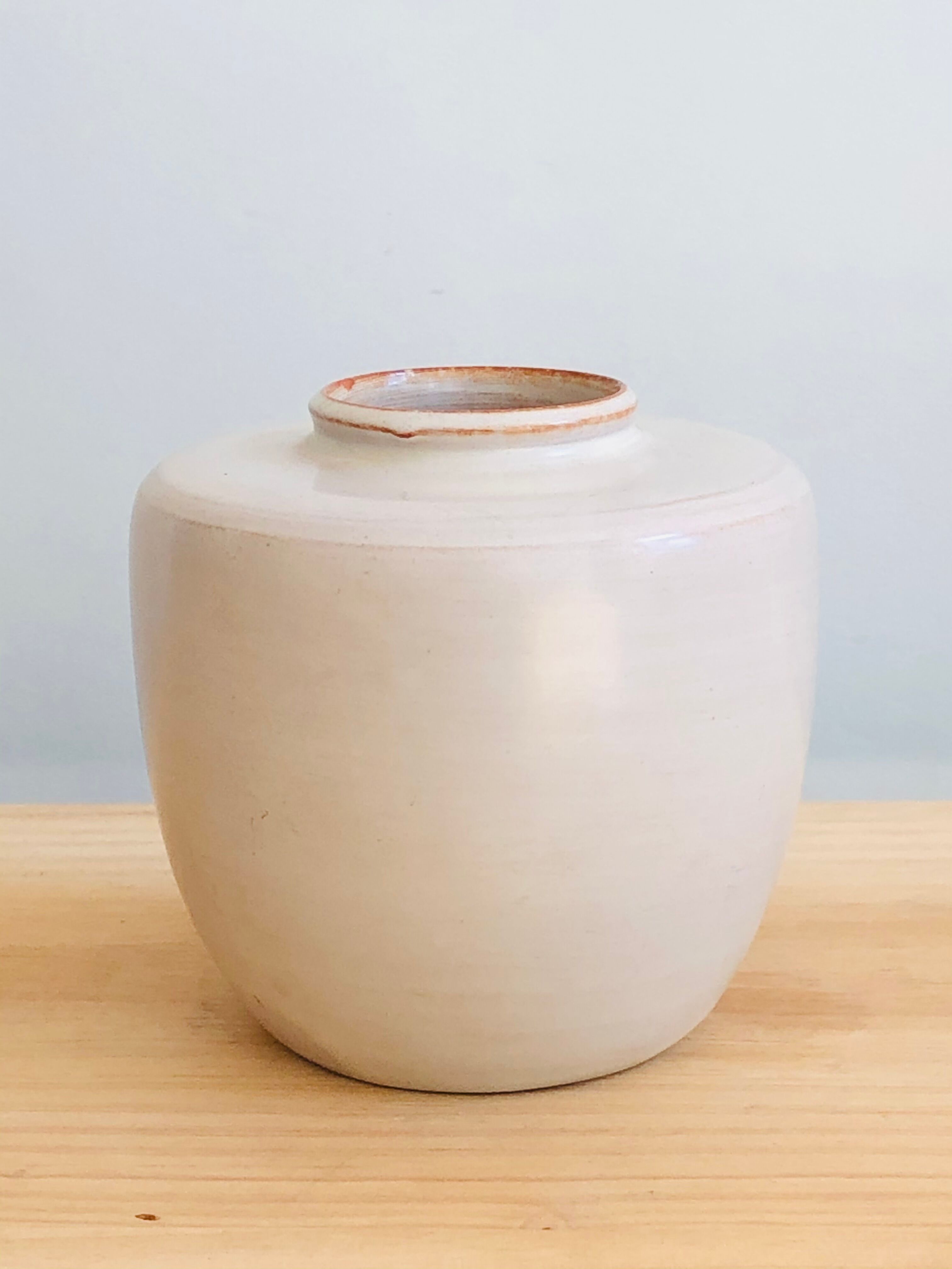 H10cm enamelled terracotta vase