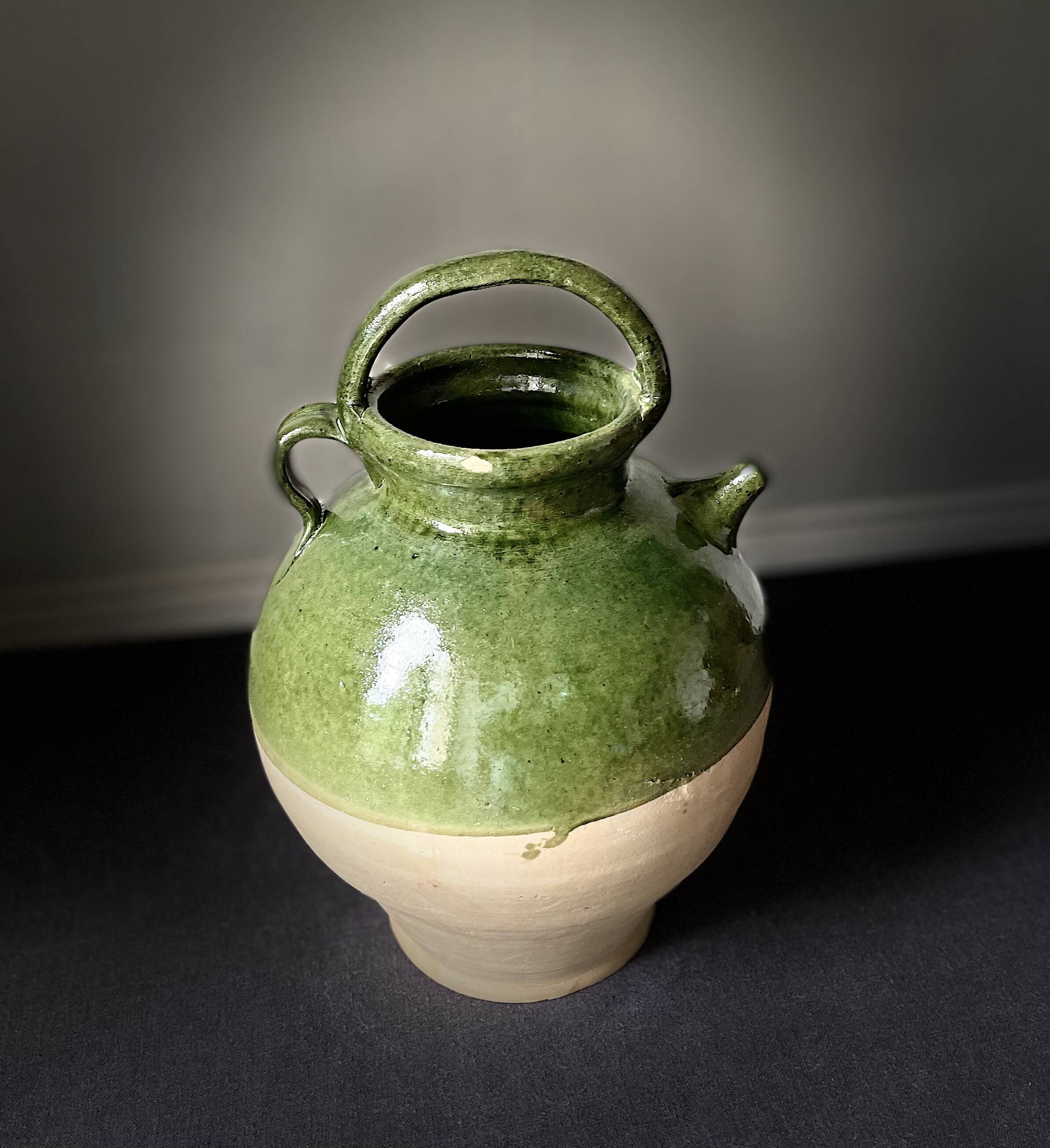 Green terracotta jar