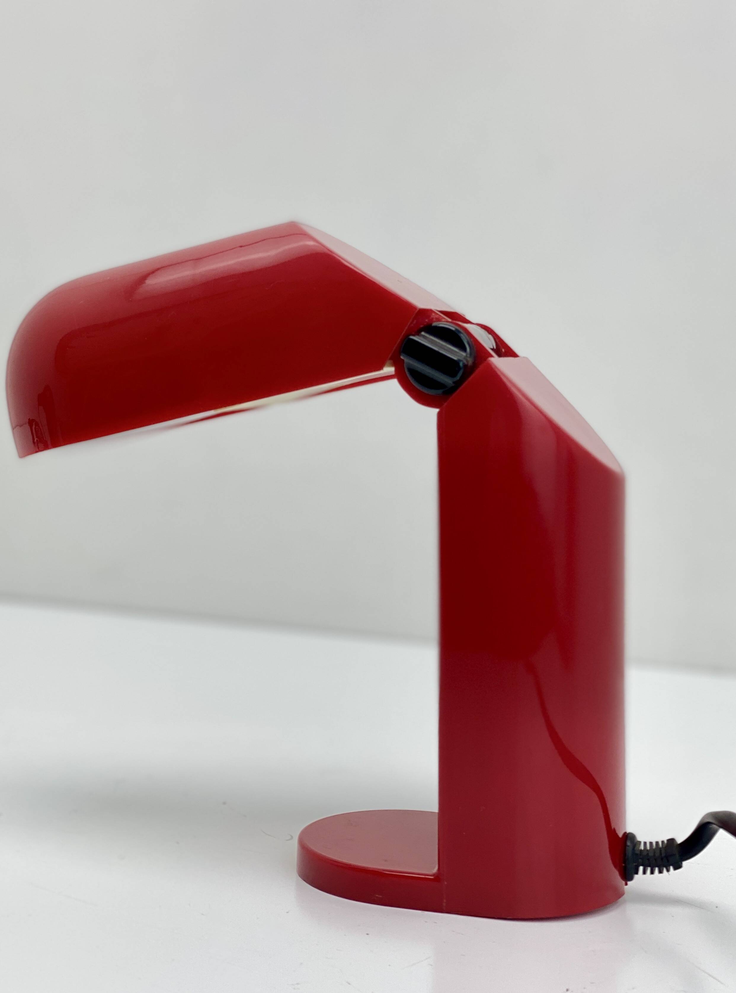 Foldable desk lamp Manon by Yamada Shomei, circa 1970, Japan.