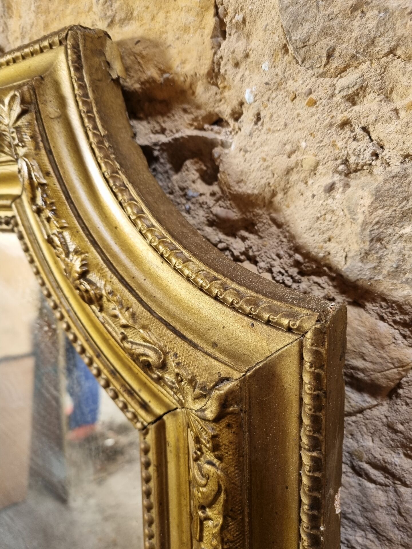 Golden mirror