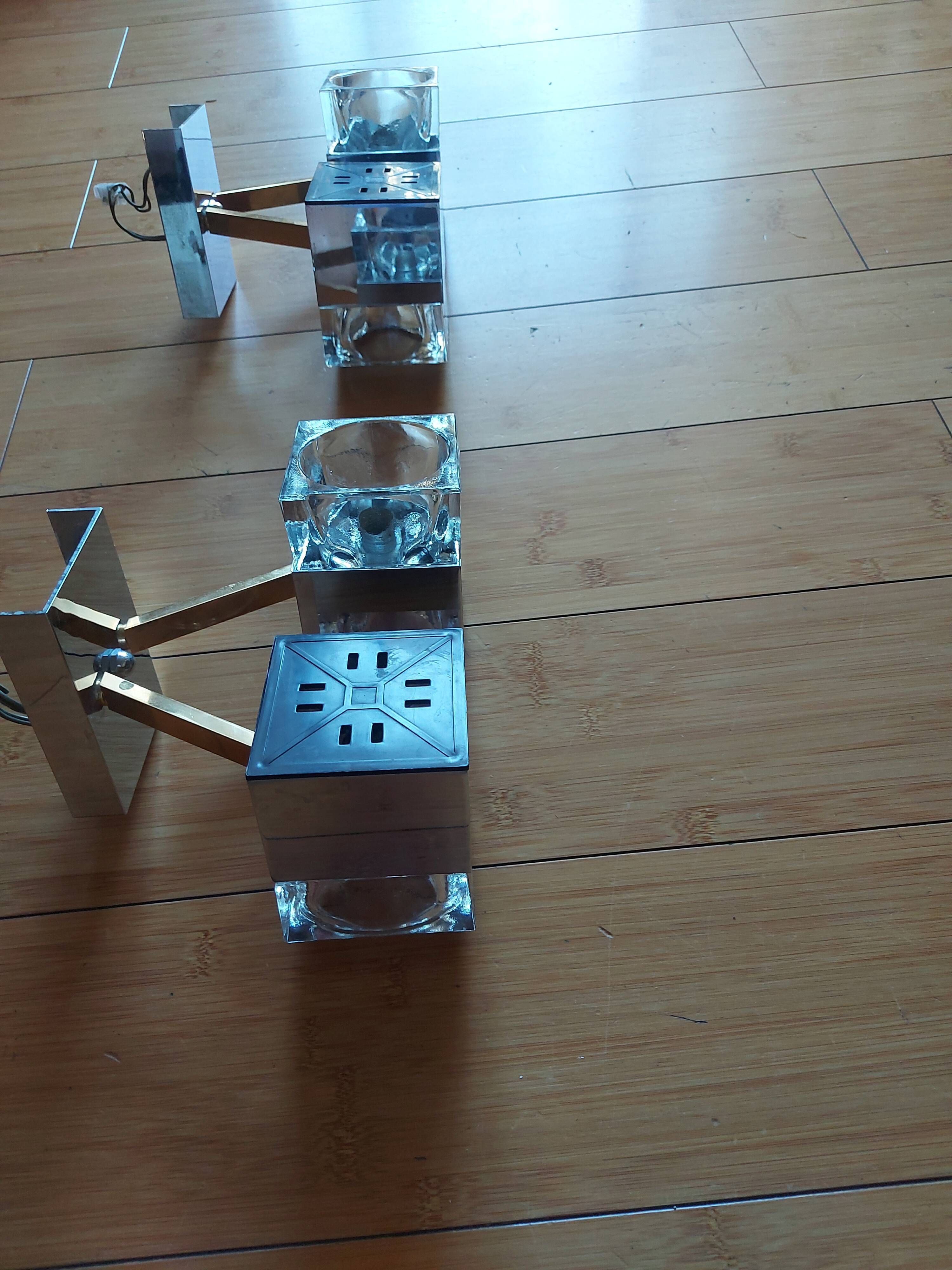 Paire d'appliques années 70, Sciolari