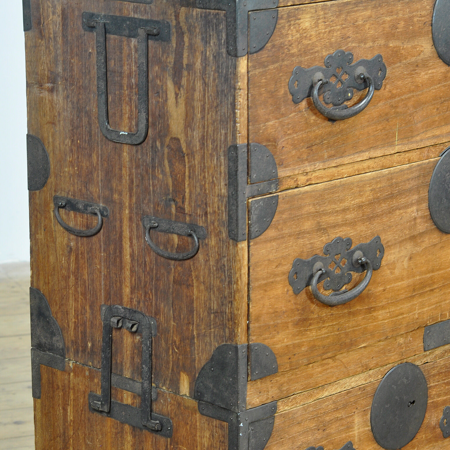 Japanese Tansu chest of drawers, circa 1870