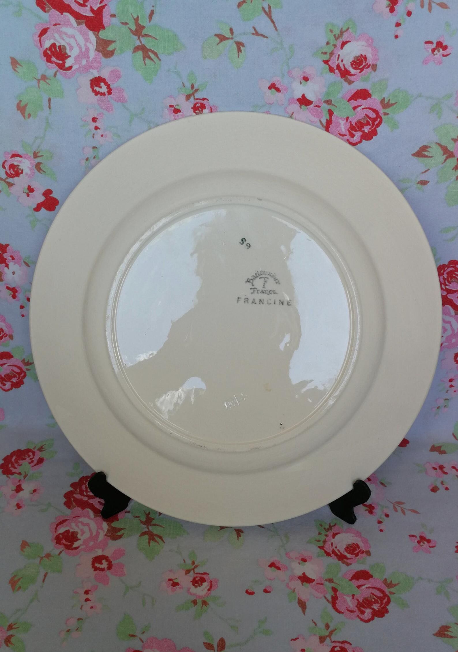 Large Dish Dish Old Badonviller, model Francine, Blue and Green Flowers in The Stencil