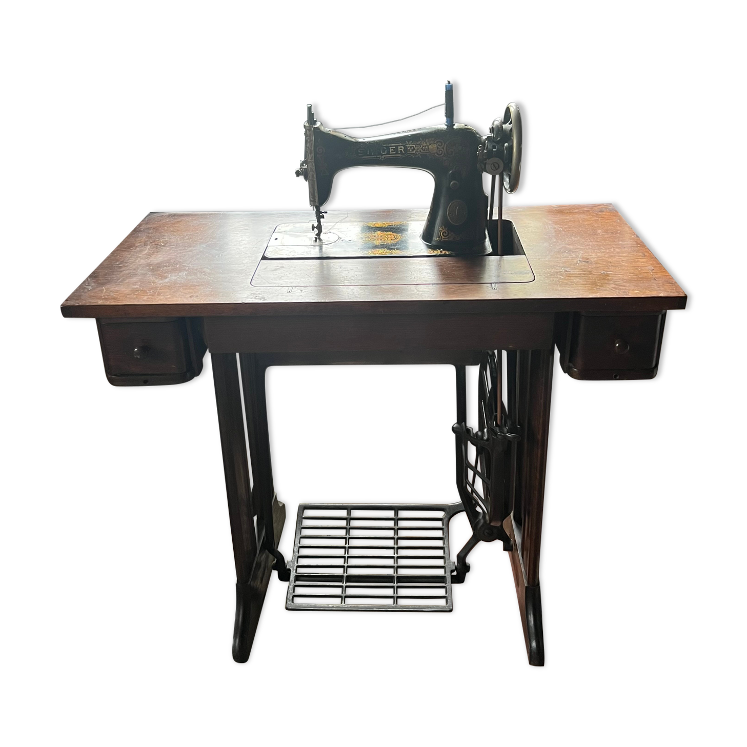 1932 Singer sewing machine