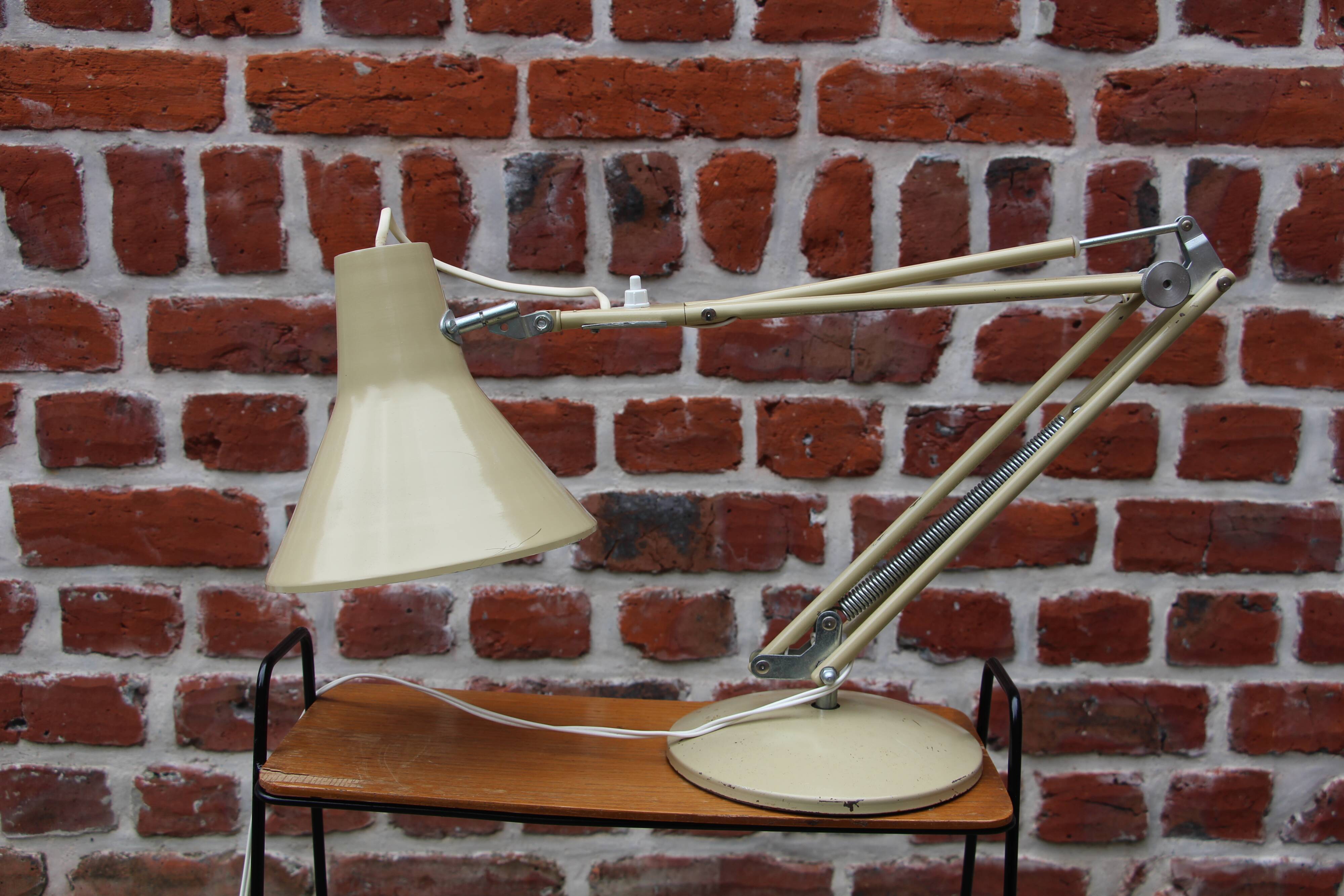 Vintage articulated ivory lamp 60