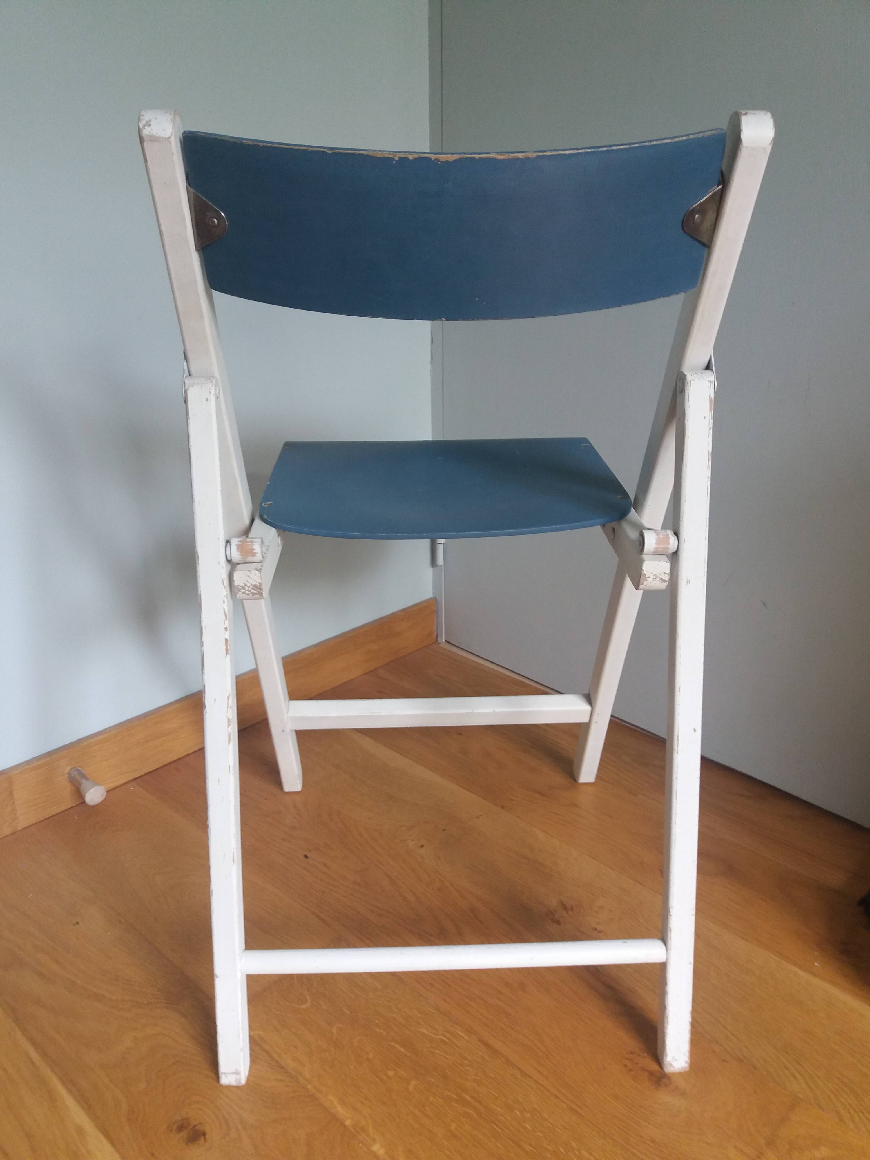 Folding chair