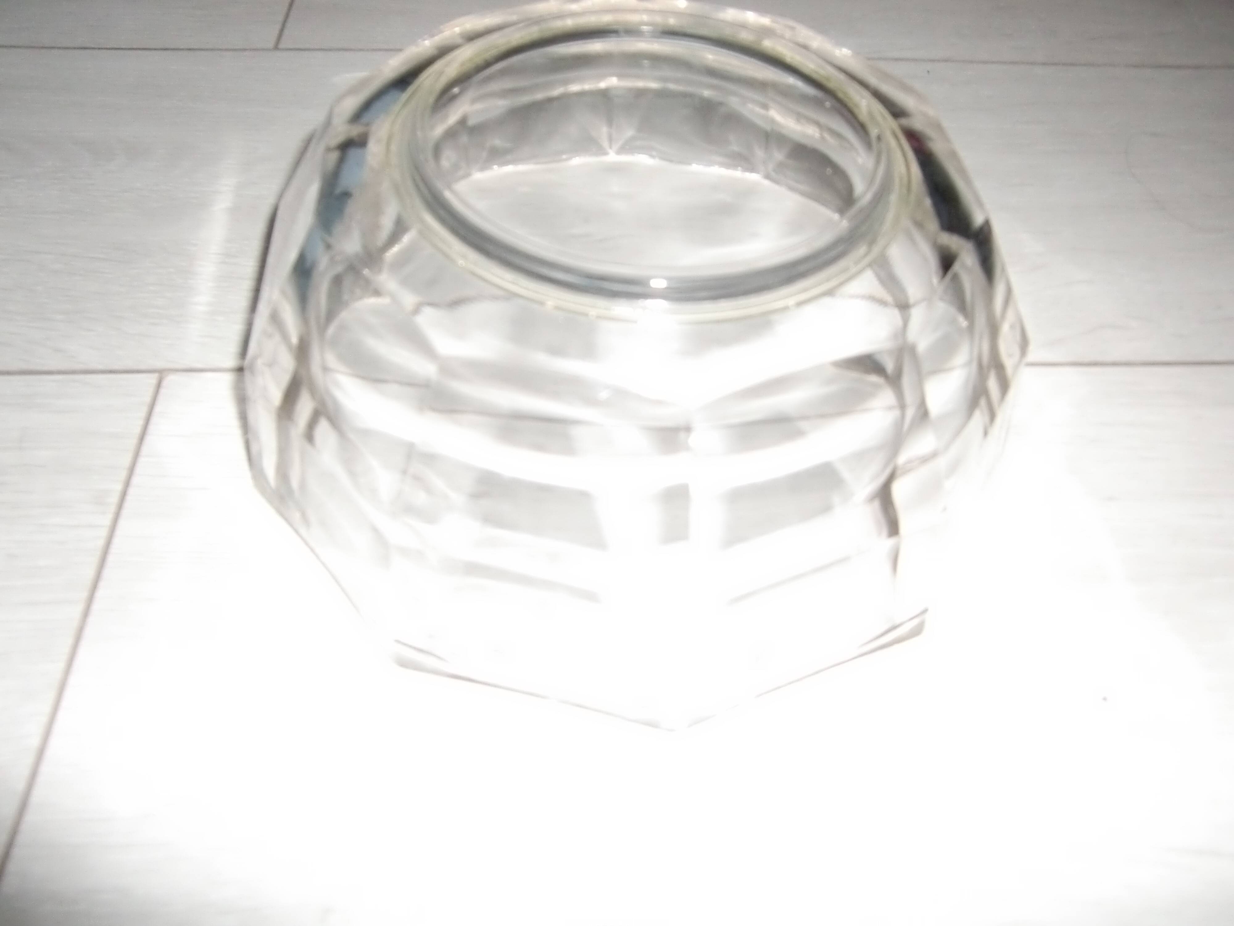 Solid crystal salad bowl