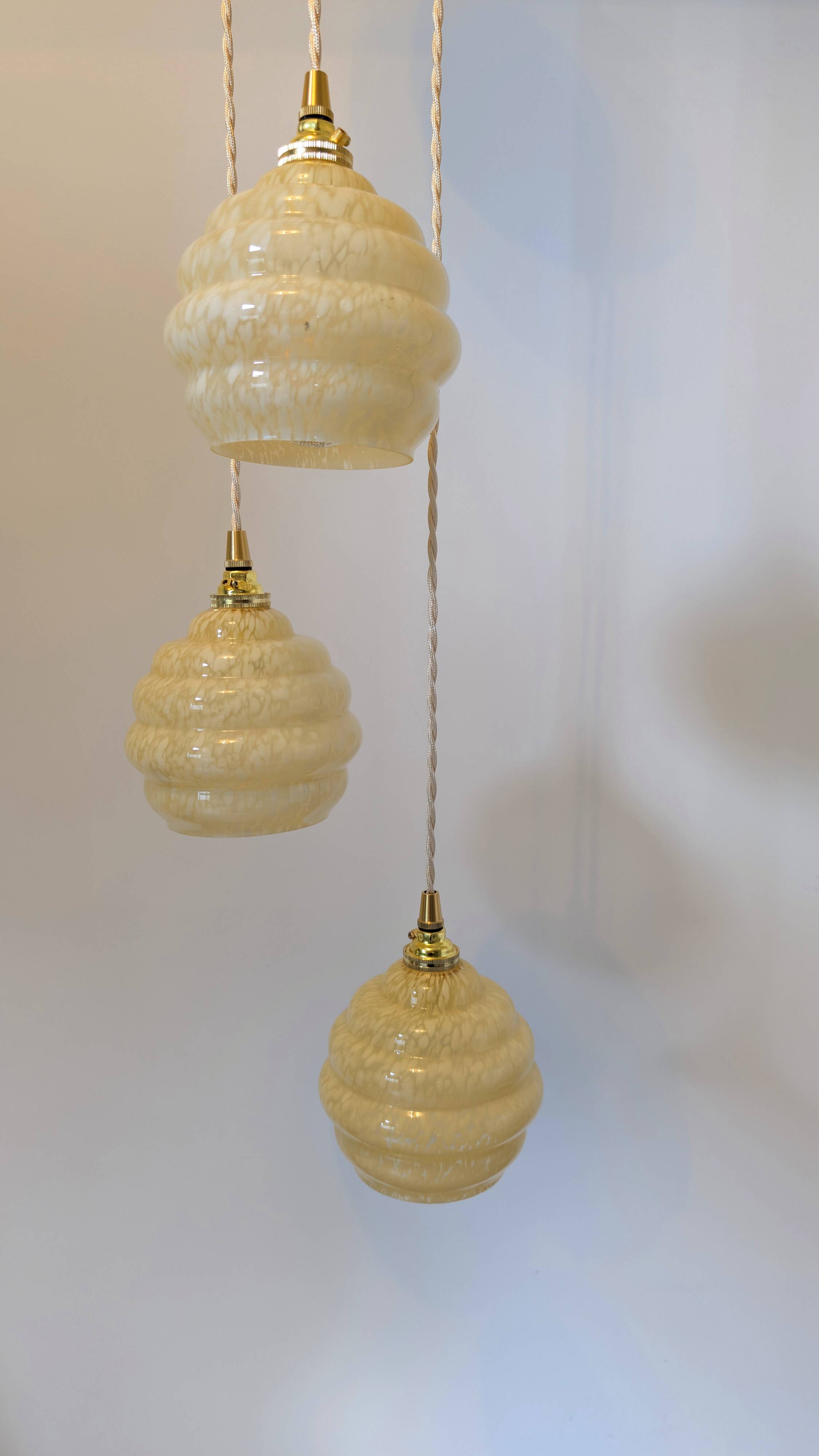 Vintage design chandelier in yellow Clichy glass