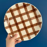 Set of 8 flat plates with Moulin des Loups checkered tablecloth pattern