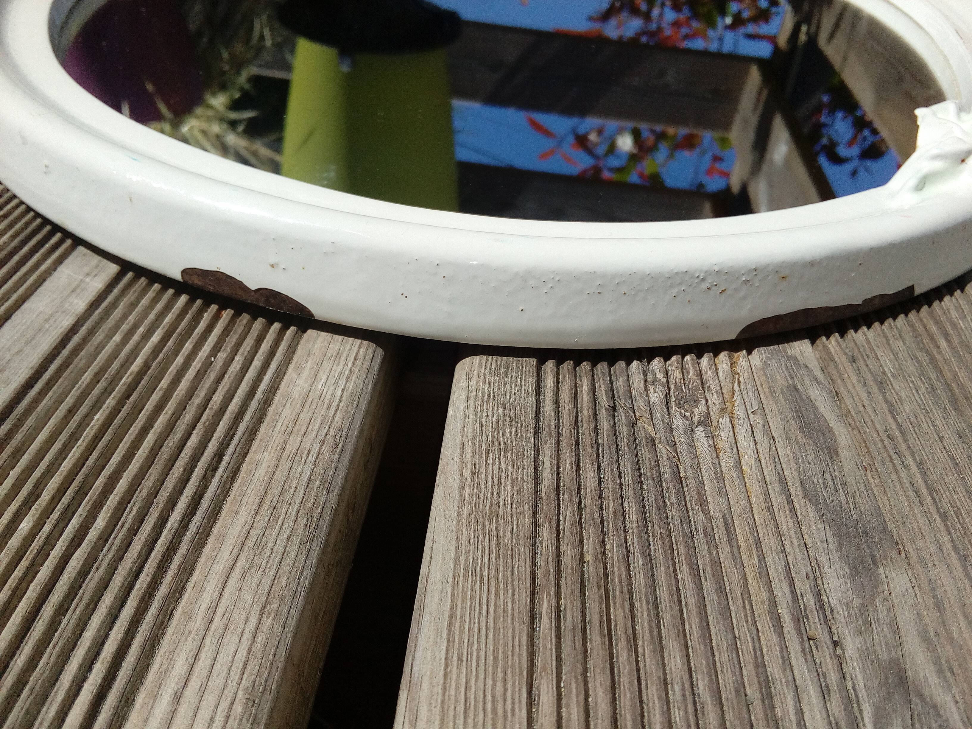 50x40 cm enamelled cast oval mirror