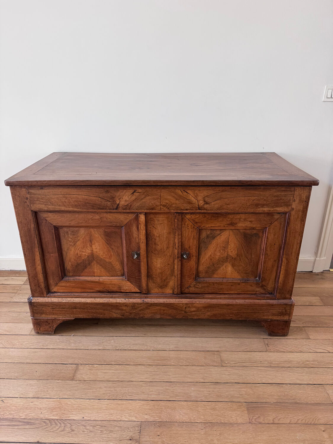 Old hay - farm chest