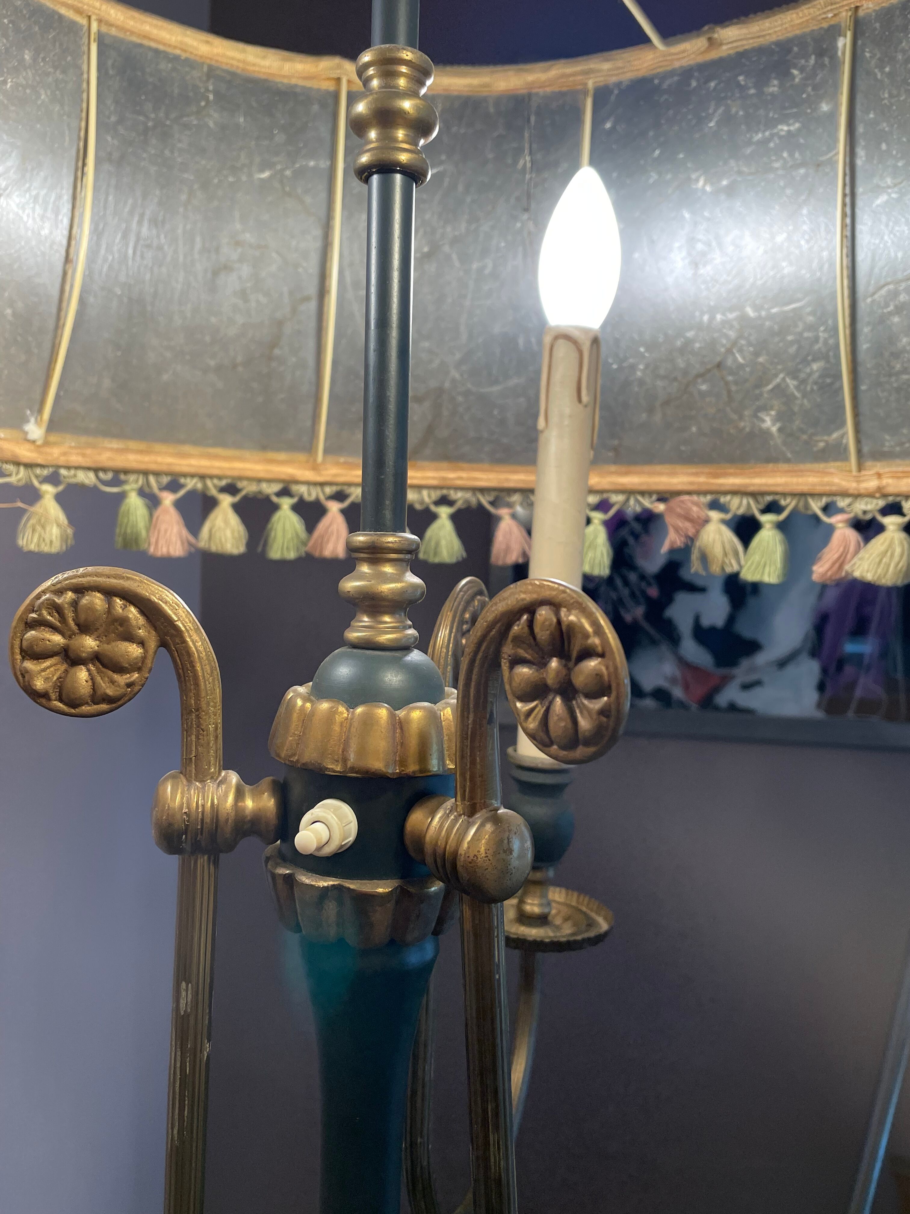 Vintage floor lamp in black and gold metal with lampshades