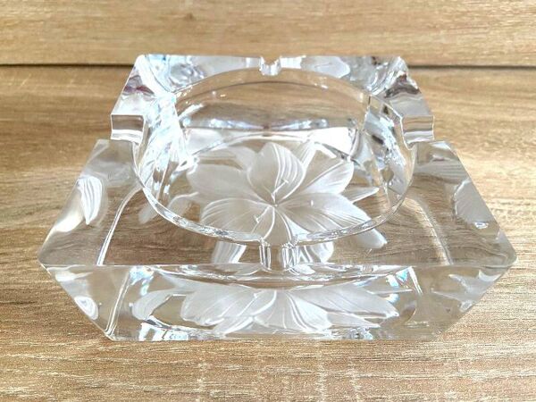 Gros Cendrier en Cristal Massif France J.G. Durand Design Moderne Art Déco Loft