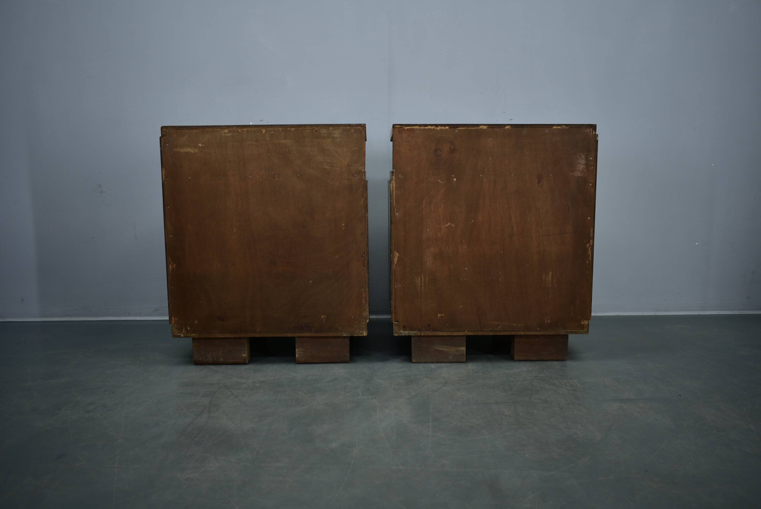 Table de chevet art déco des années 1937, Tchécoslovaquie