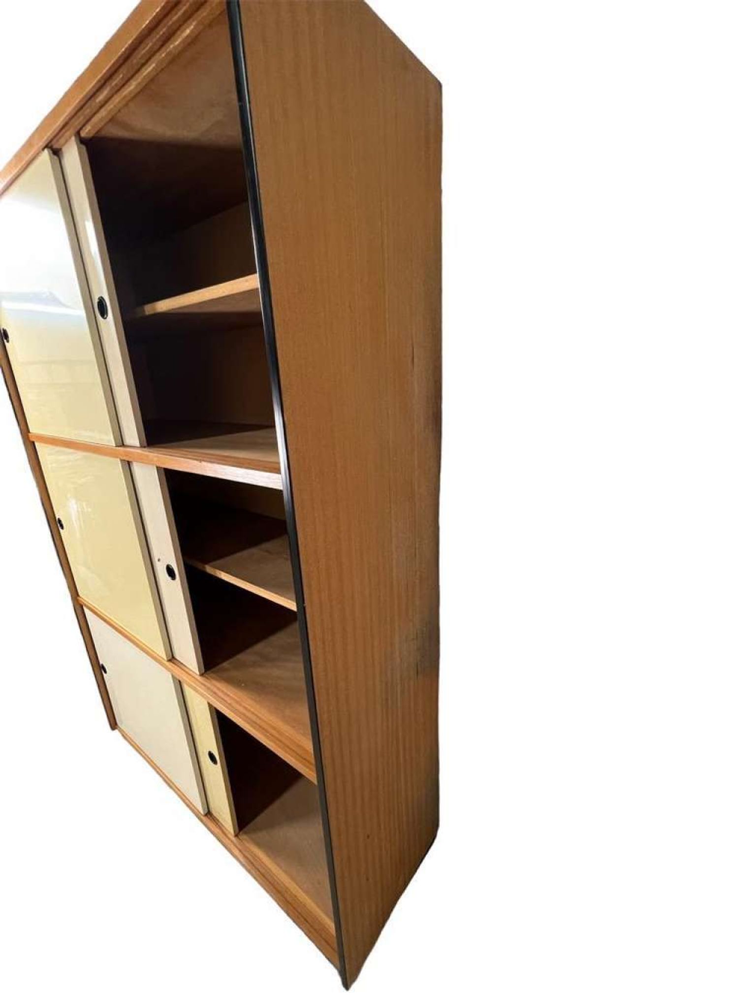 Vintage cabinet with sliding doors kewlox