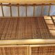Tables de chevet en rotin vintage.