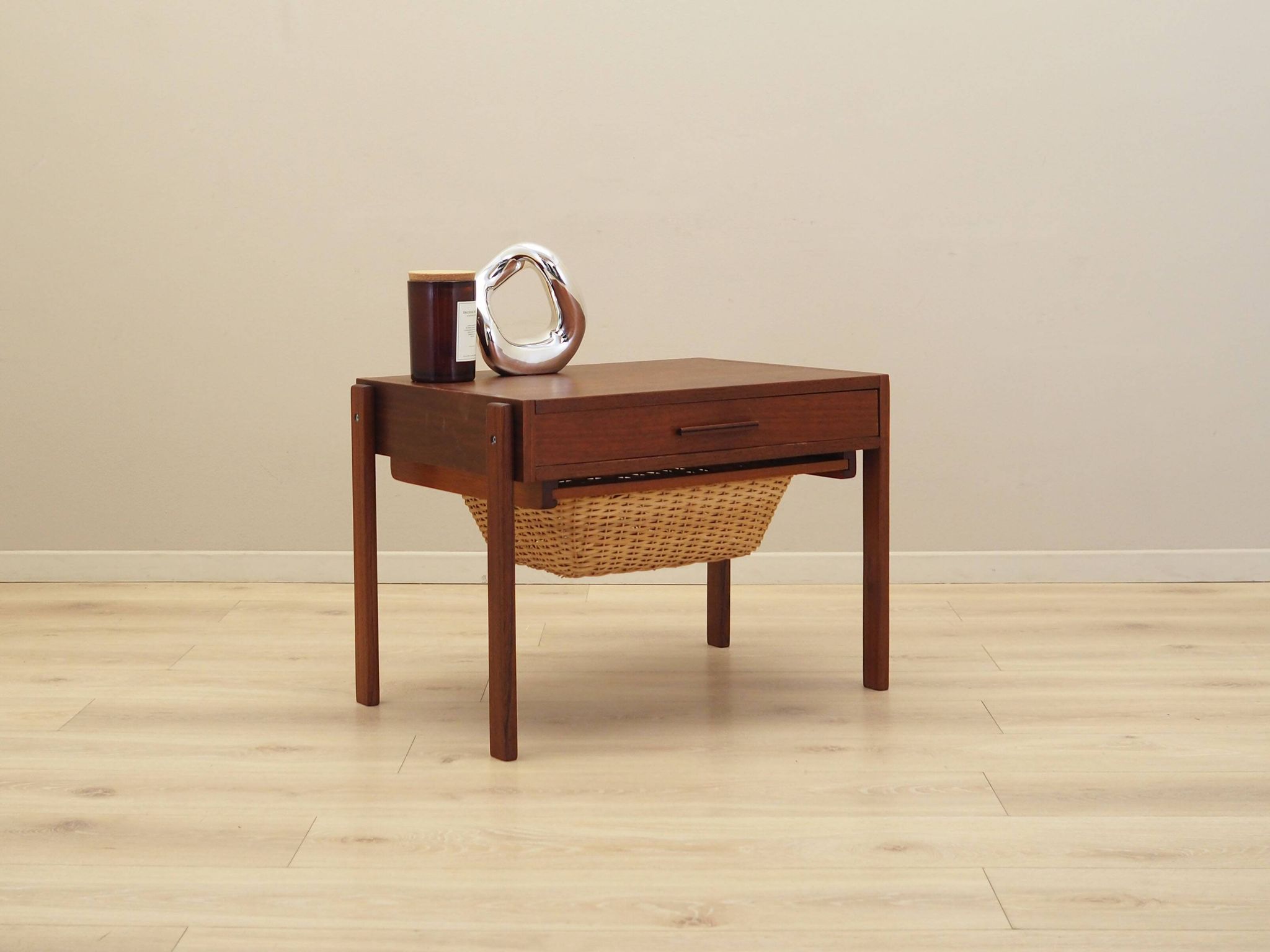 Teak coffee table, Danish design, 1970s, production: Denmark