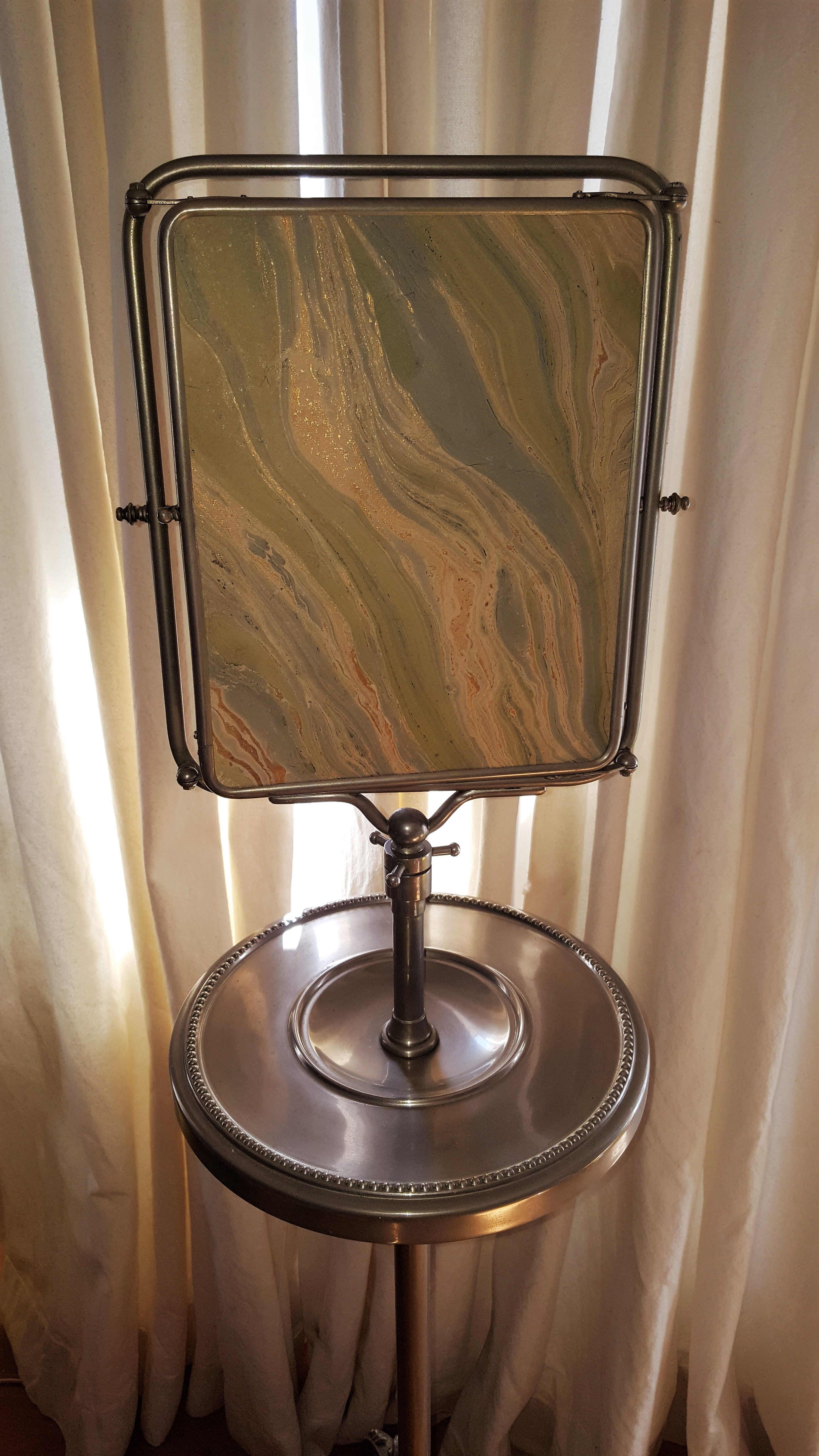 Miroir de barbier sur pied triptyque début XXème