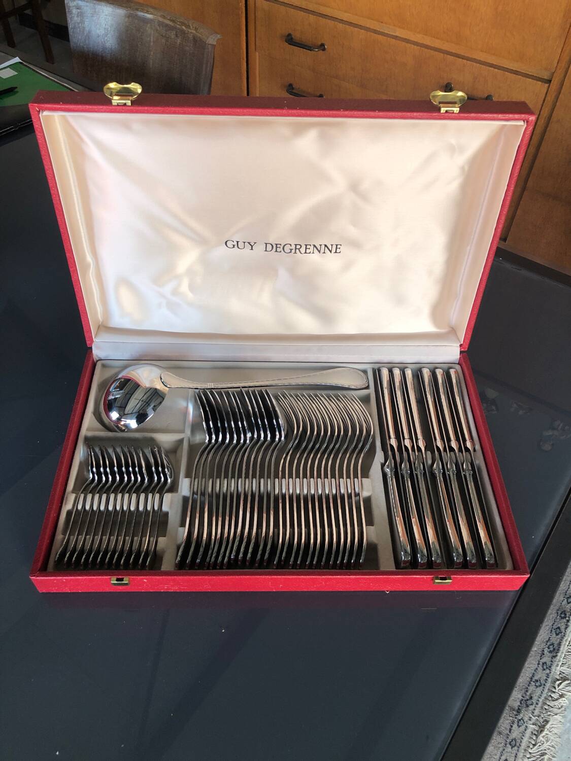 49 piece cutlery set Guy Degrenne