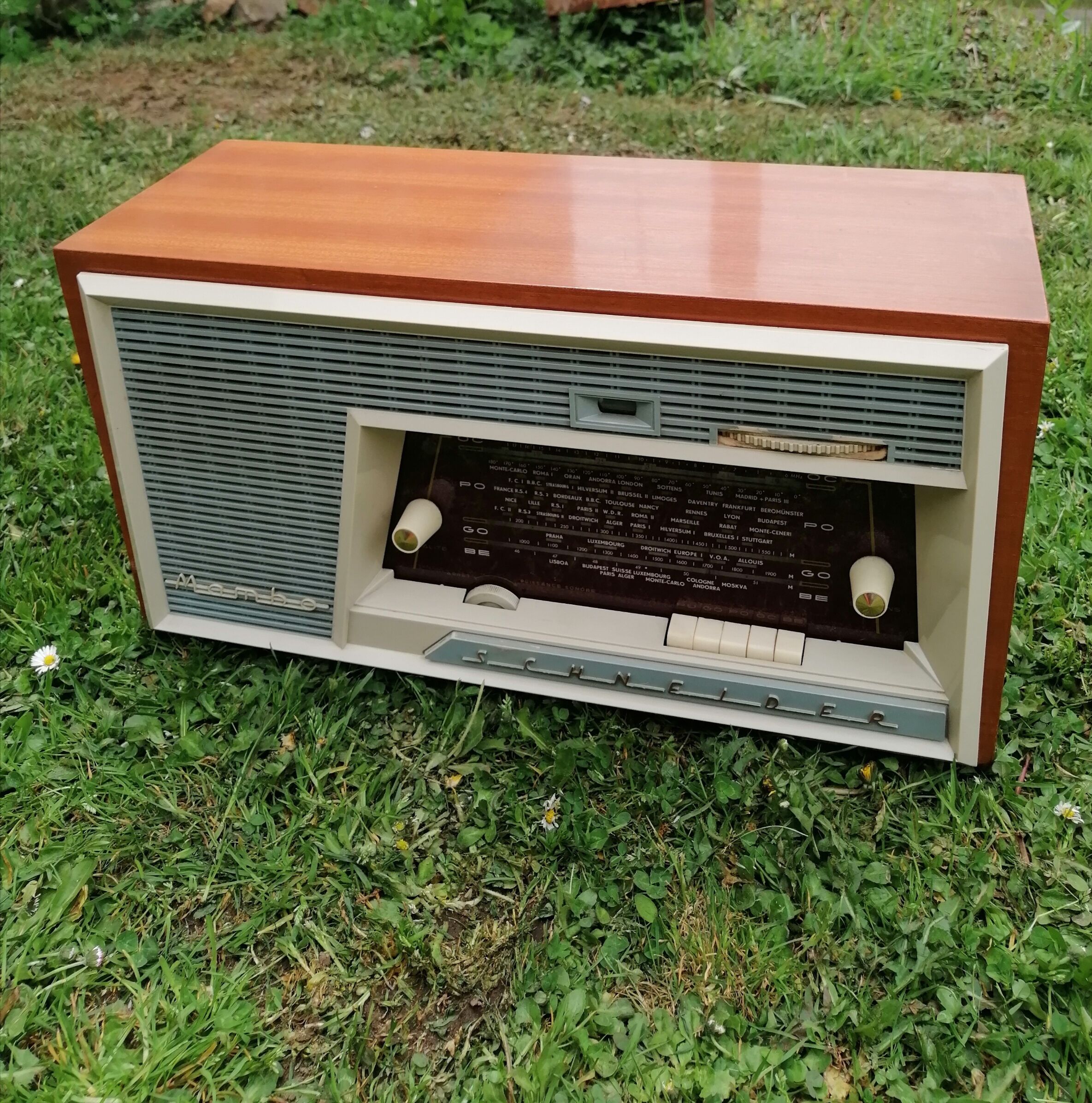 Former Ducretet Thomson Radio
