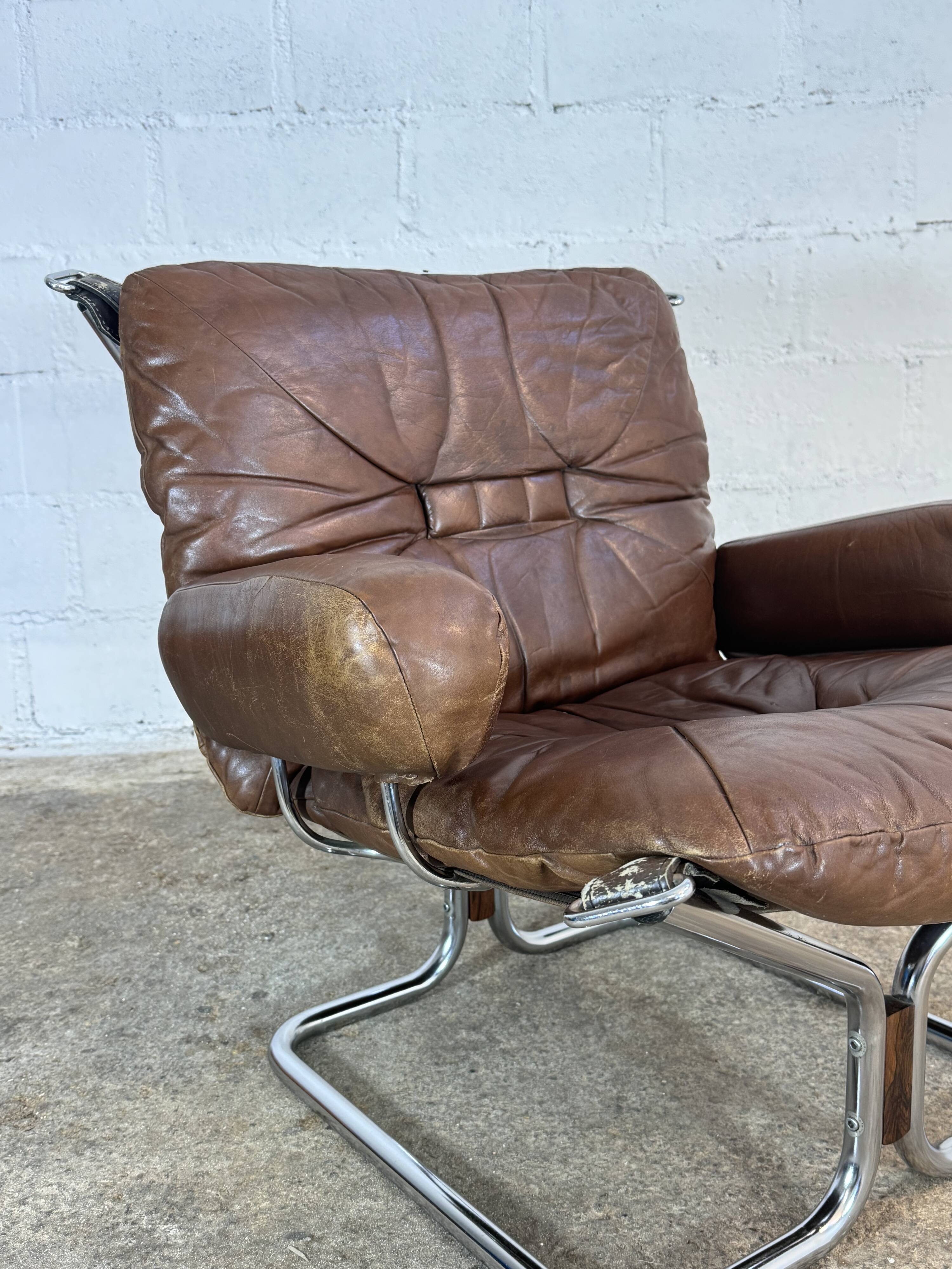 "Wing" leather armchair, Harald RELLING, 1980s