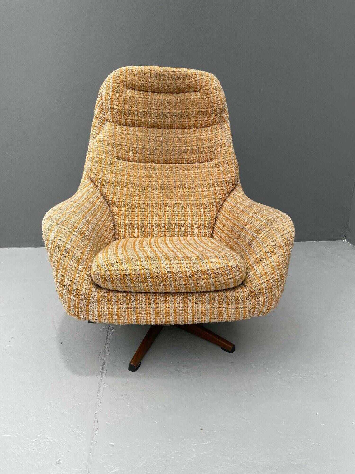 Swivel Armchair for Jitona Soběslav, 1970s, Czechoslovakia