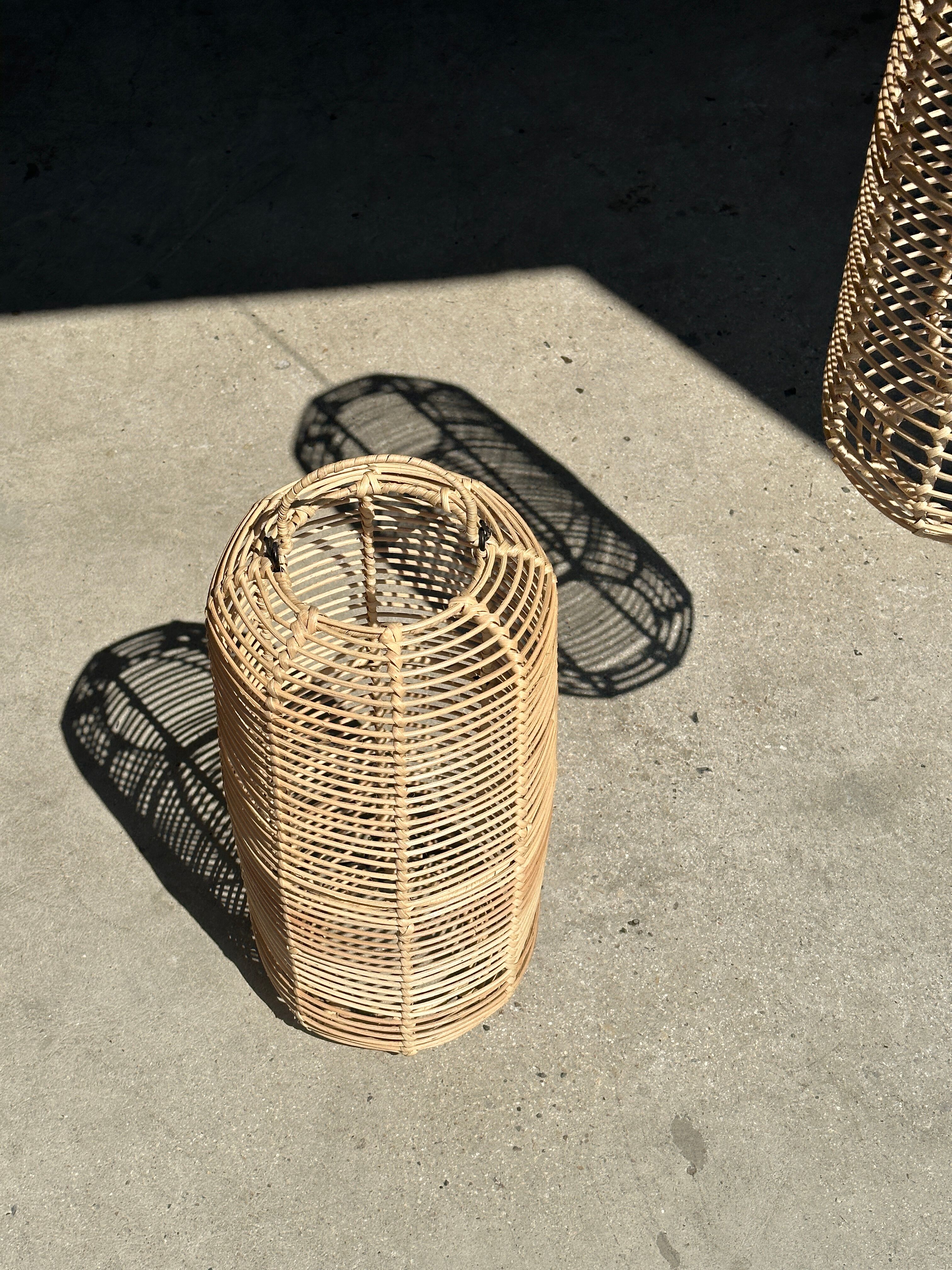 Large lantern-shaped rattan pendant lamp H50 D24