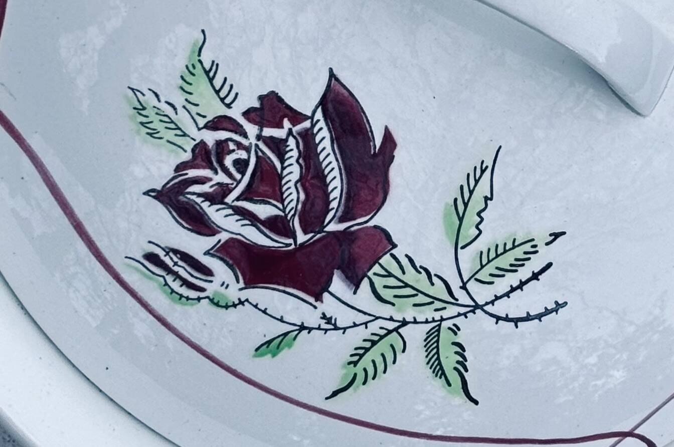 Vegetable dish "Dominique" Céranord Saint-Amand – Hand-decorated – 1950s