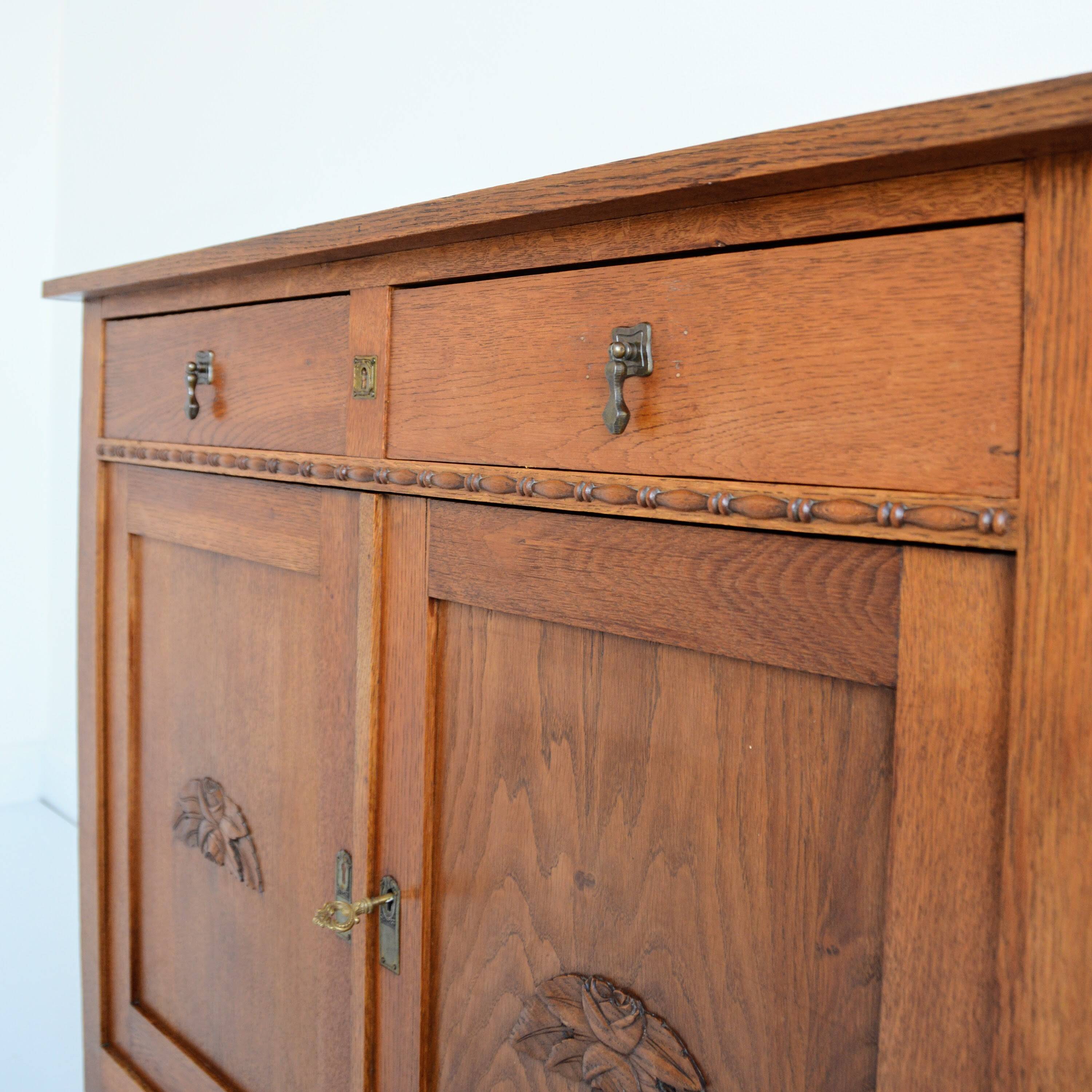 Parisian / Art Deco 1930 vintage buffet