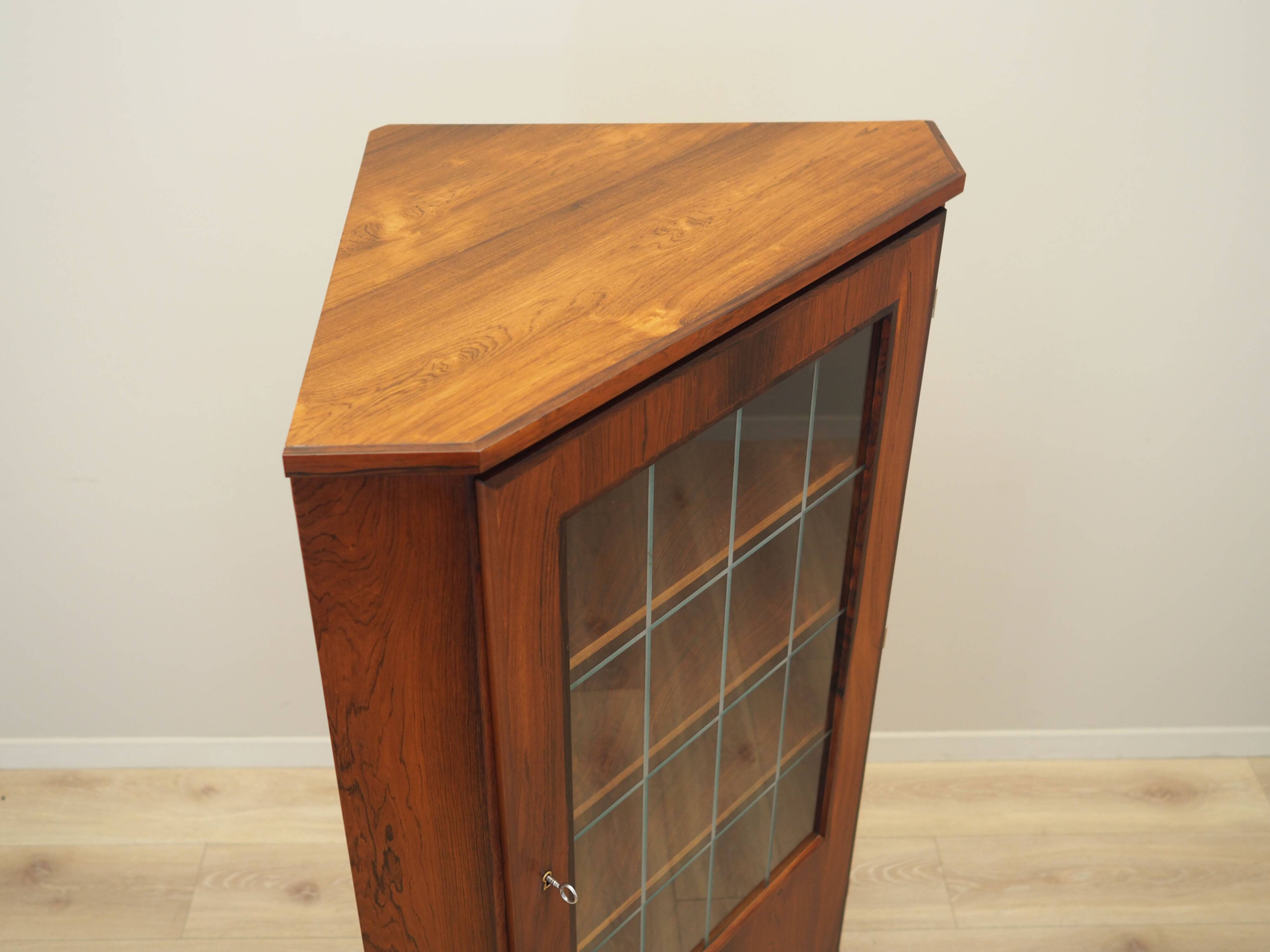 Rosewood showcase, Danish design, 1970s, production: Denmark