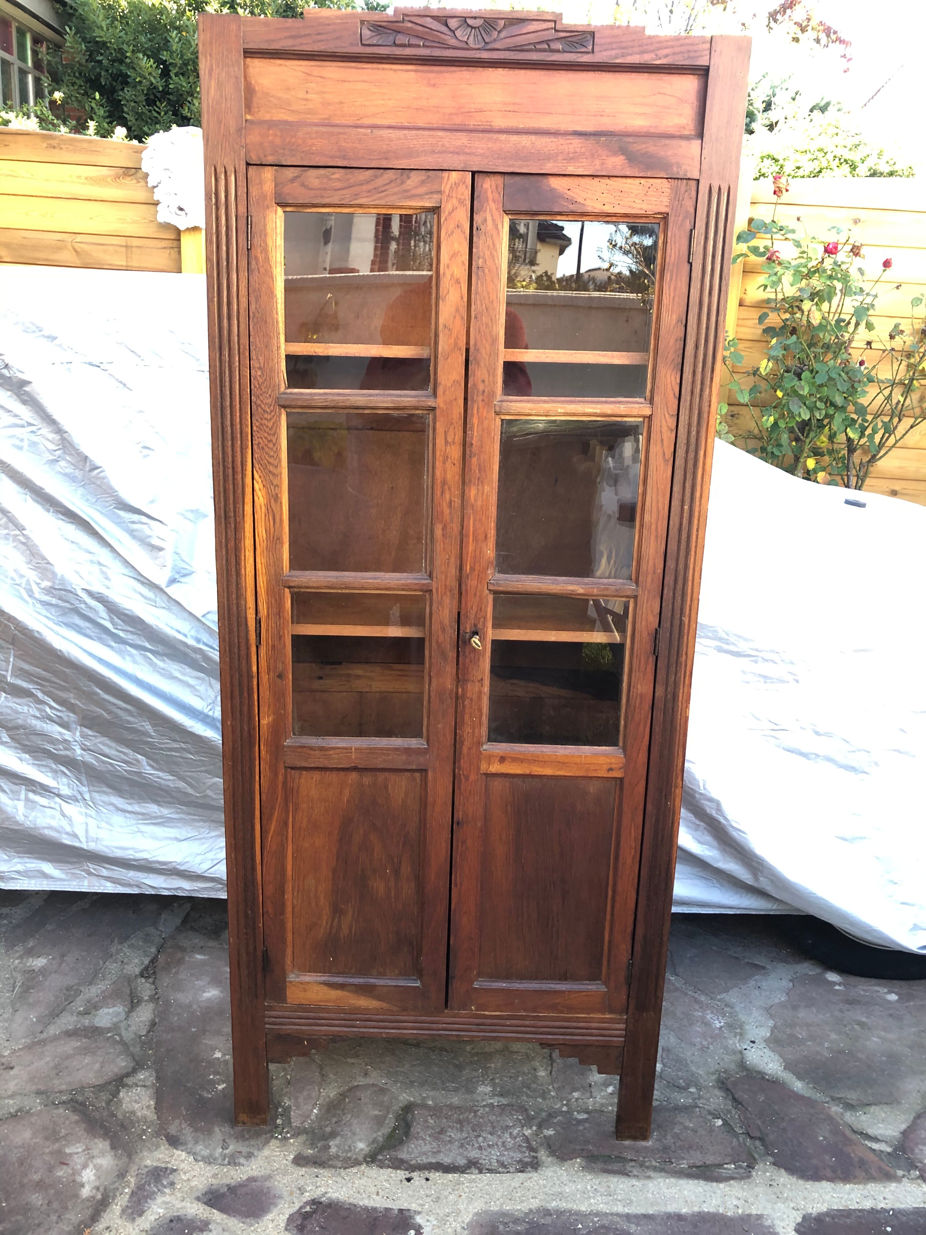Armoire parisienne