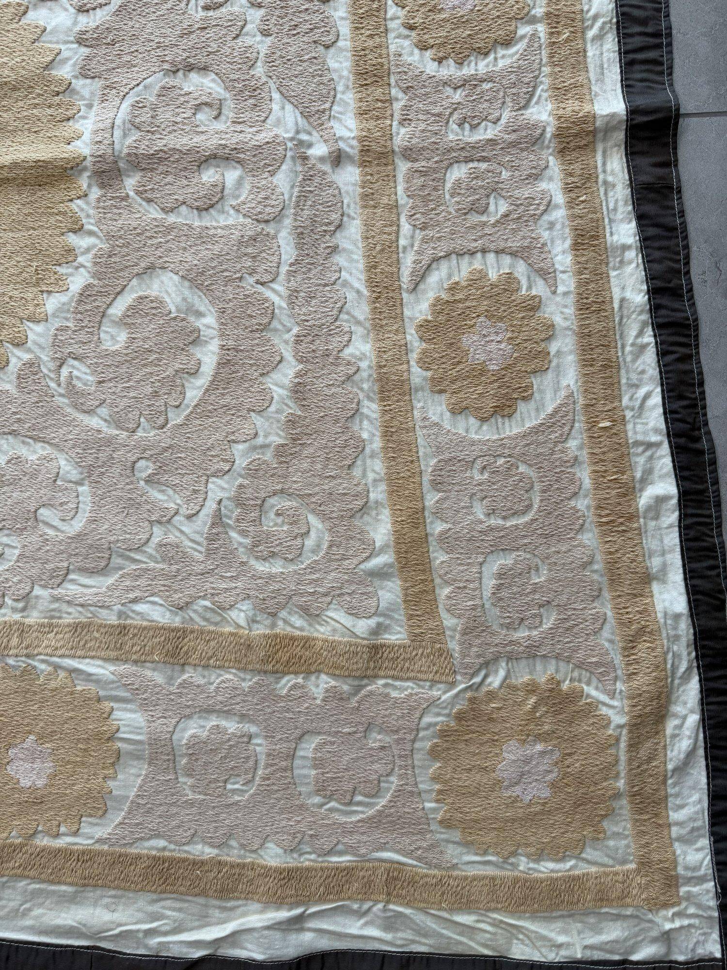 Vintage hand-embroidered tablecloth 123x135 cm