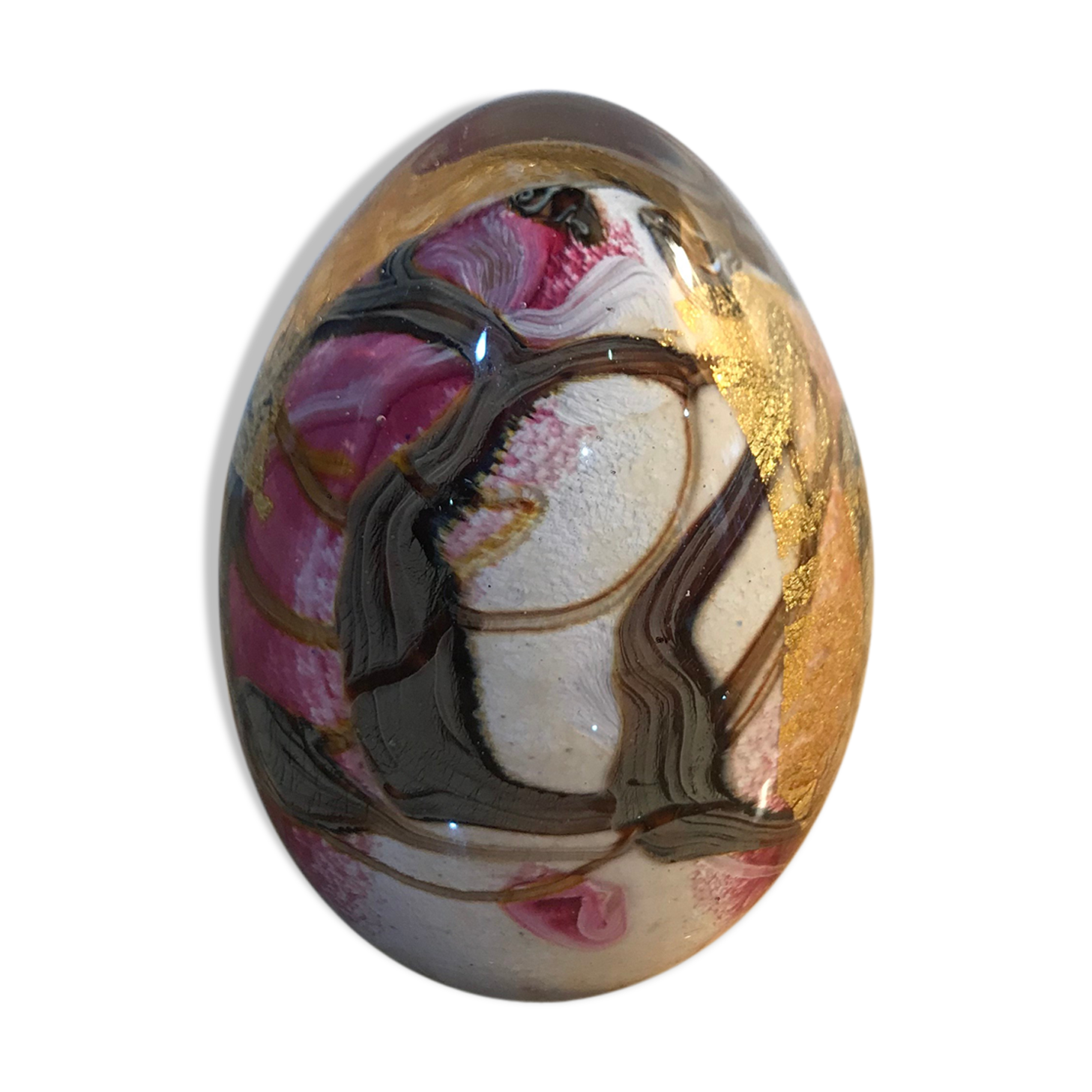 Branly egg-shaped paper press