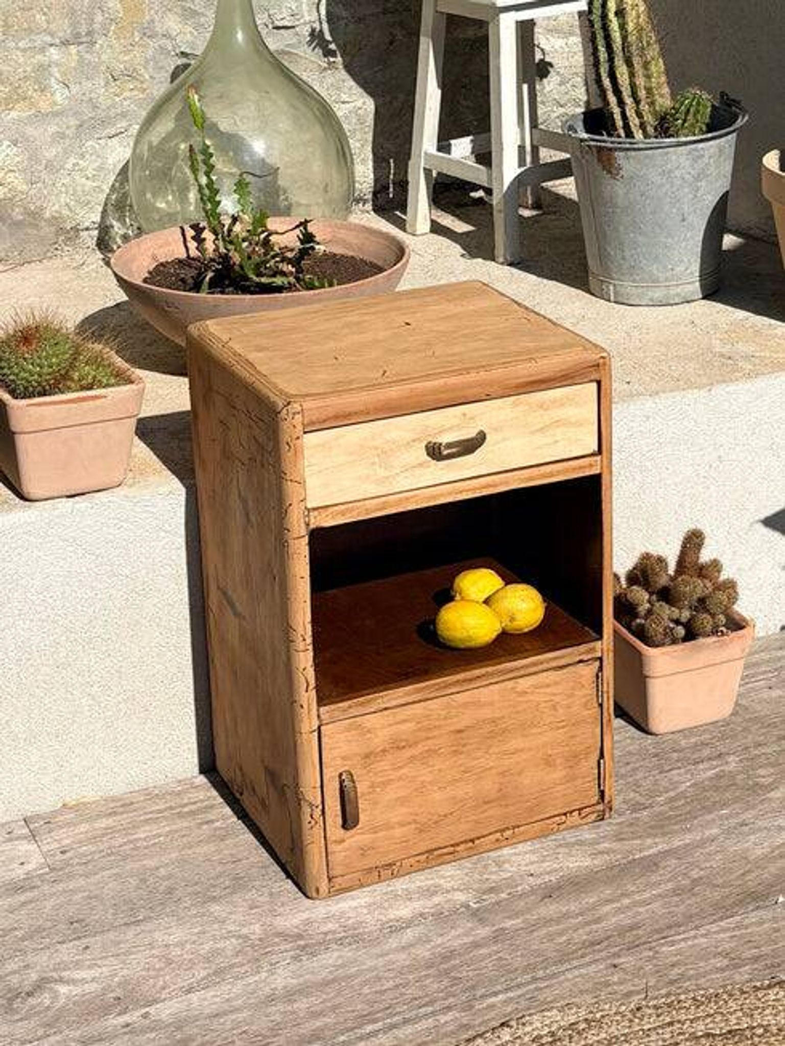 Small piece of furniture "Luc"