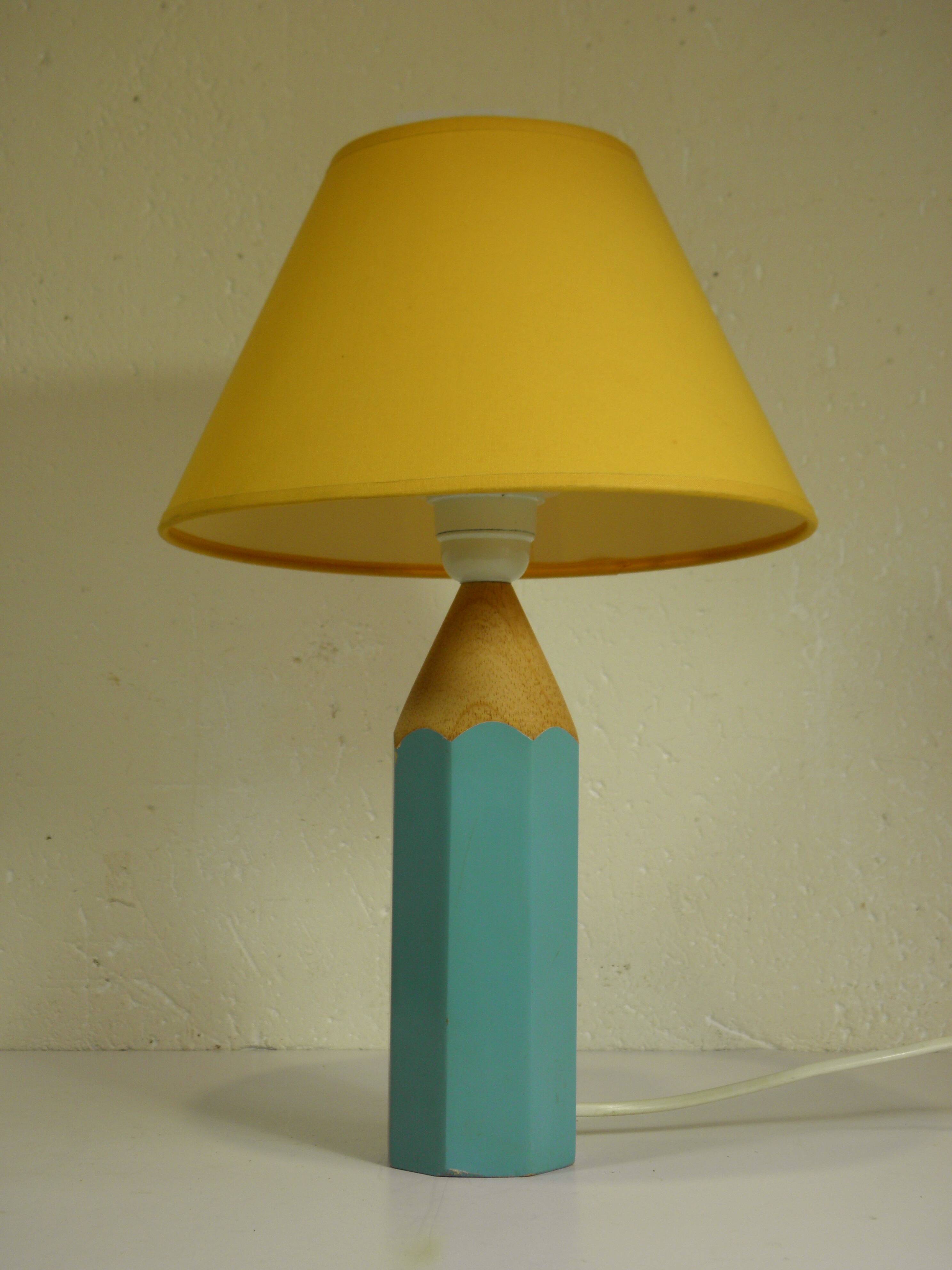 "CRAYON" WOODEN LAMP