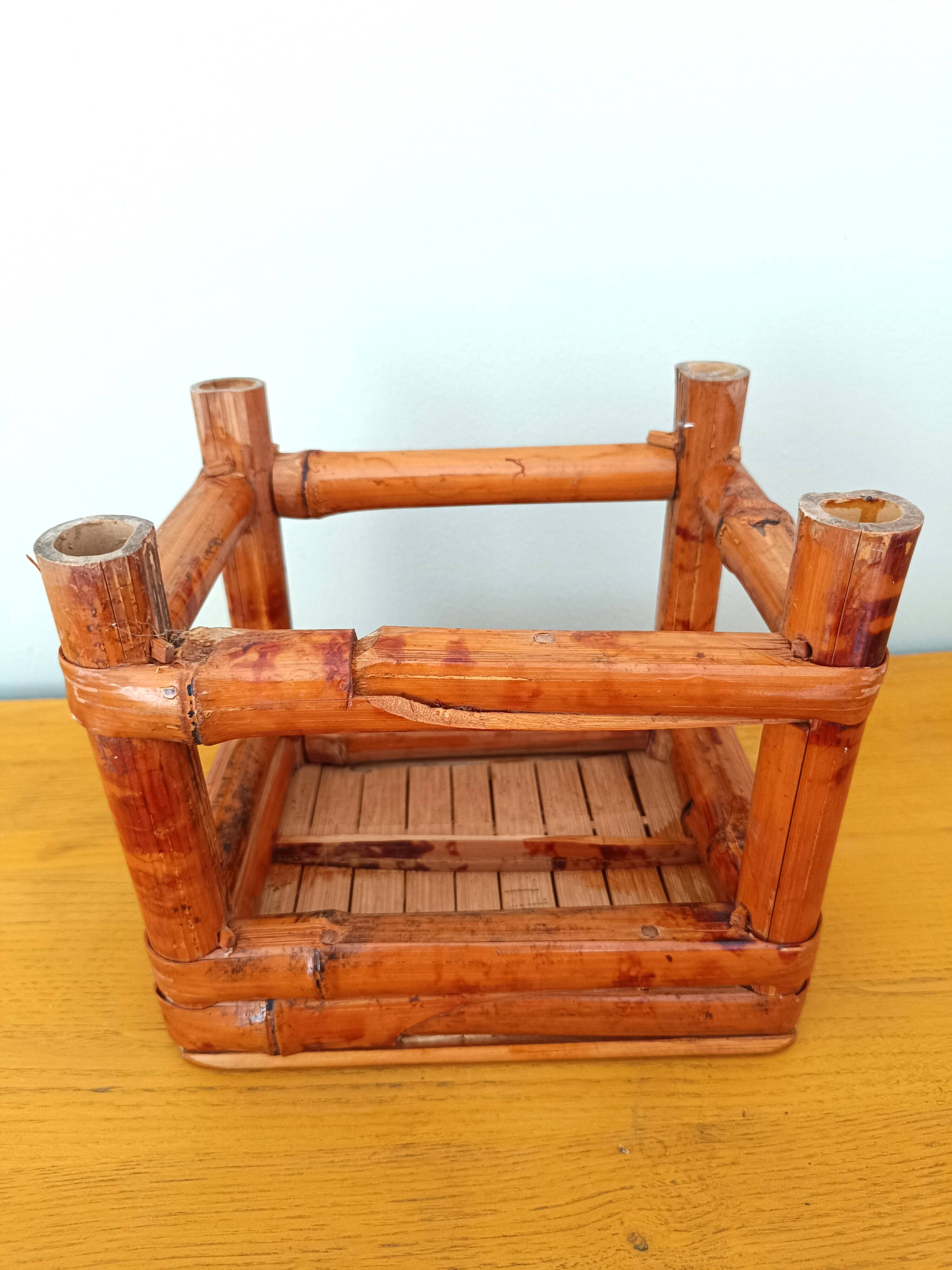 Petit tabouret en bambou