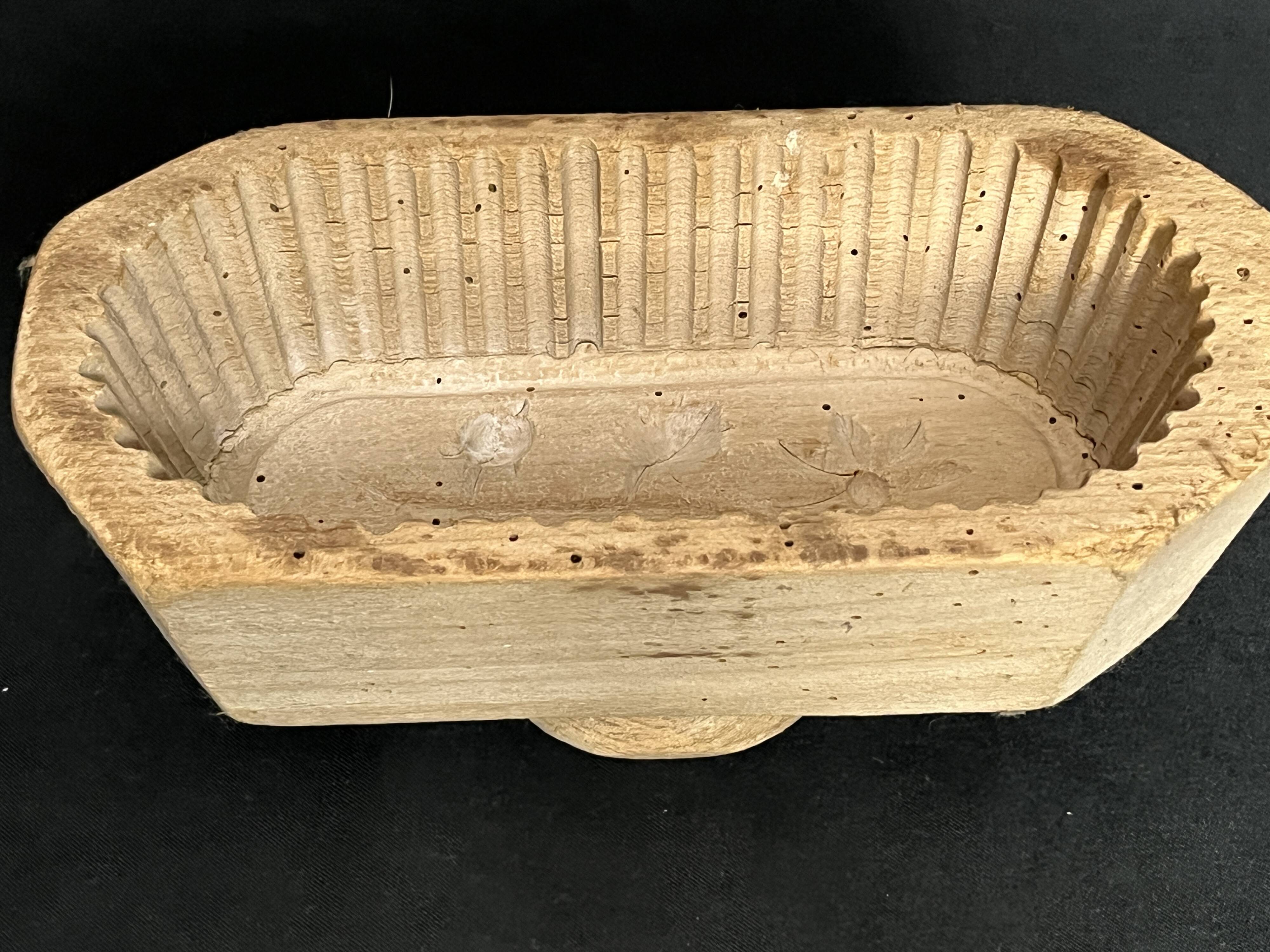 Old 19th century fluted wooden butter mold