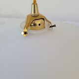 Serrated opaline suspension