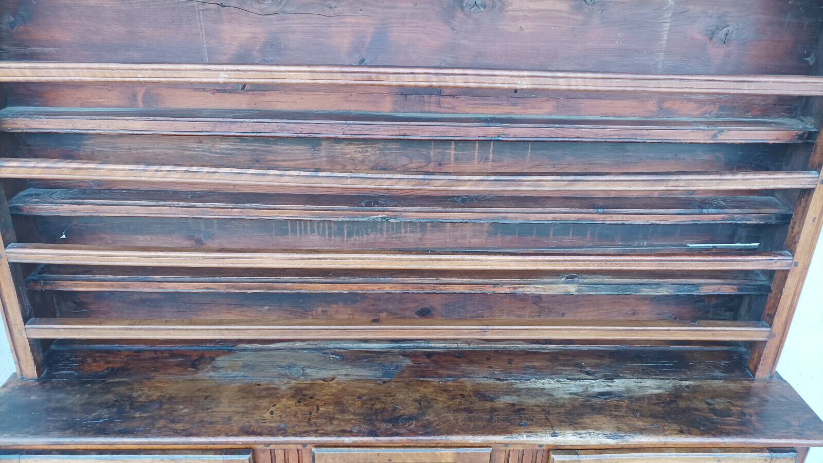 Louis XV sideboard in walnut, 19th century.