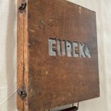 EURÊKA handcrafted games case from the early 20th century