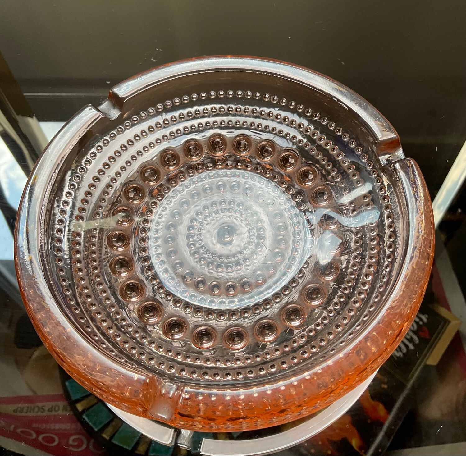 Vintage ashtray in pink glass 70s
