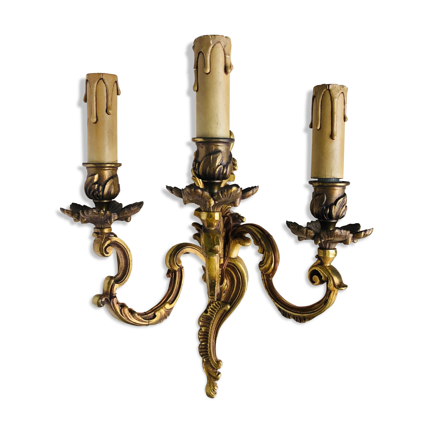 Wall light in gilded bronze